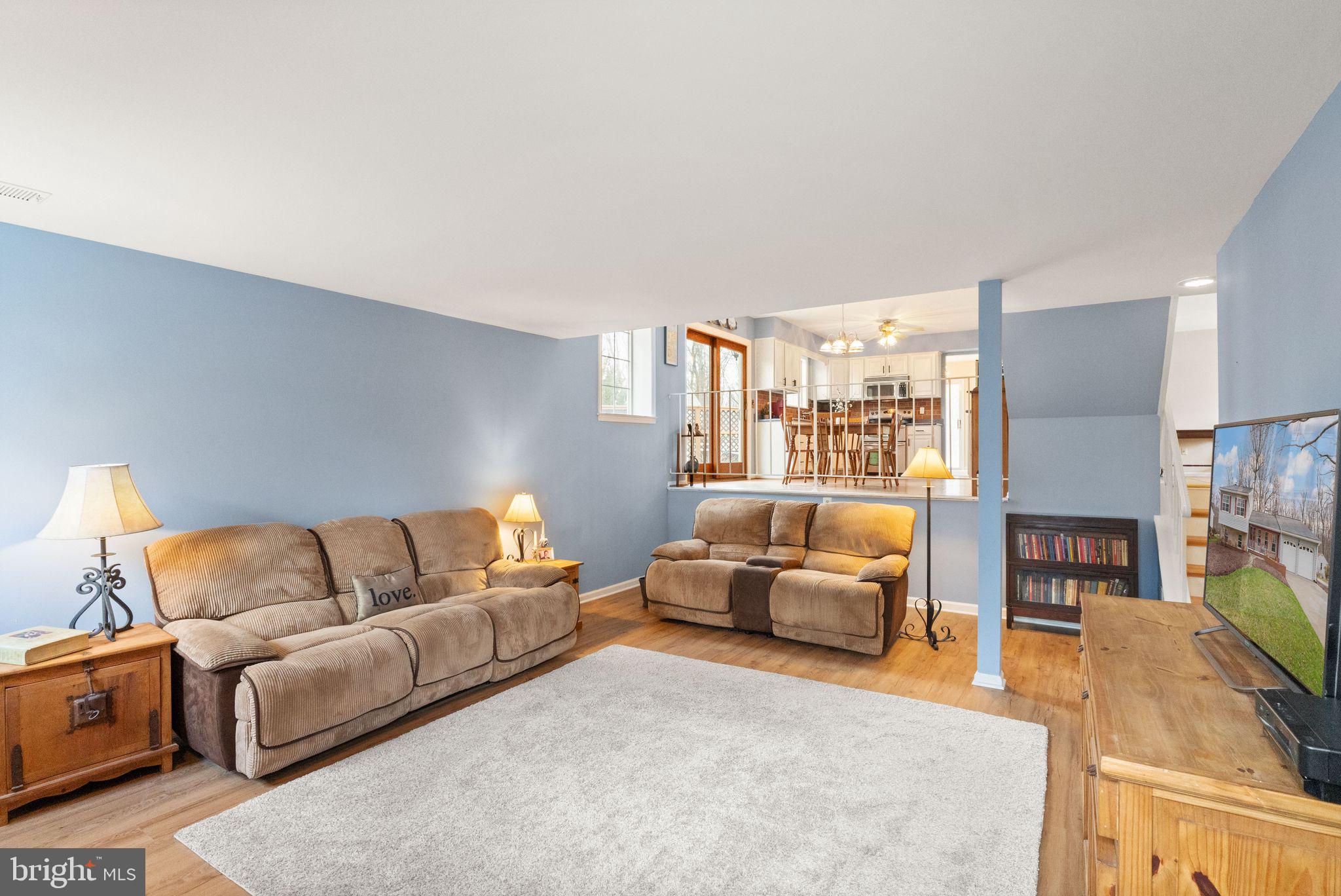 BURKE STATION SQUARE - Residential