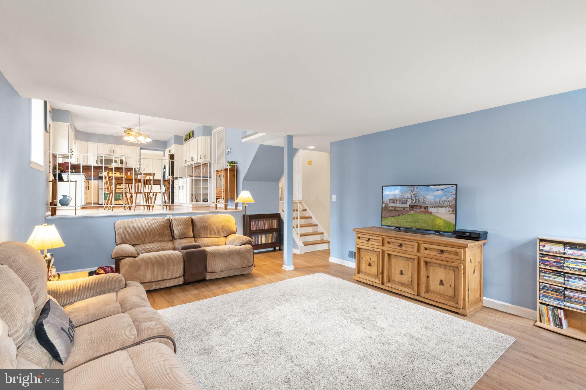 BURKE STATION SQUARE - Residential