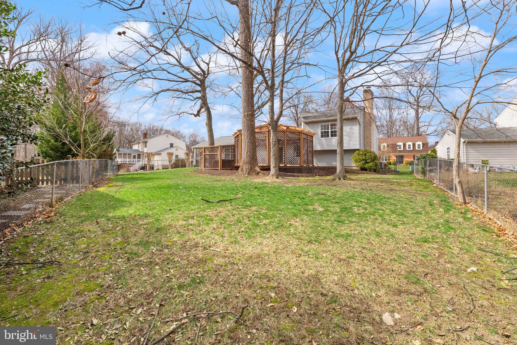 BURKE STATION SQUARE - Residential