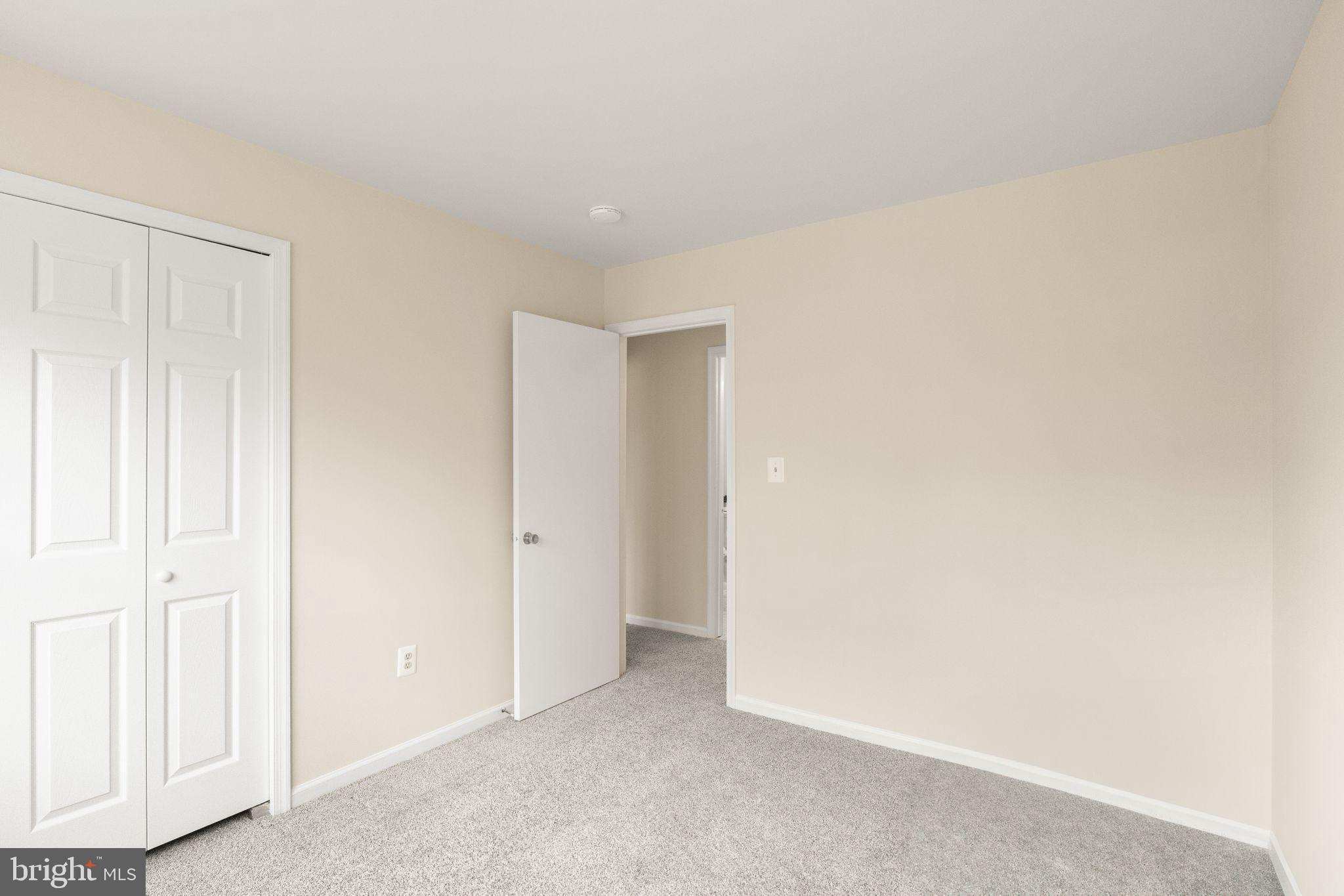 BURKE STATION SQUARE - Residential