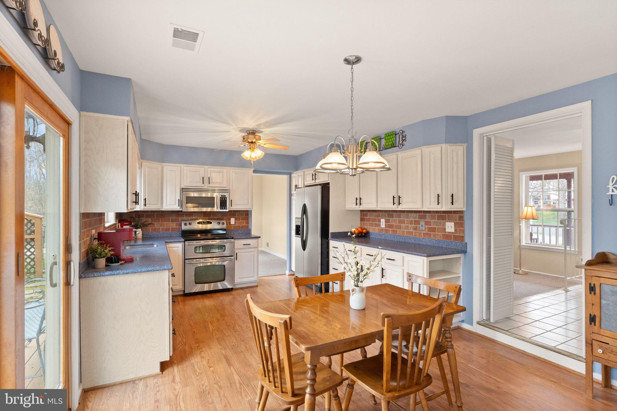 BURKE STATION SQUARE - Residential