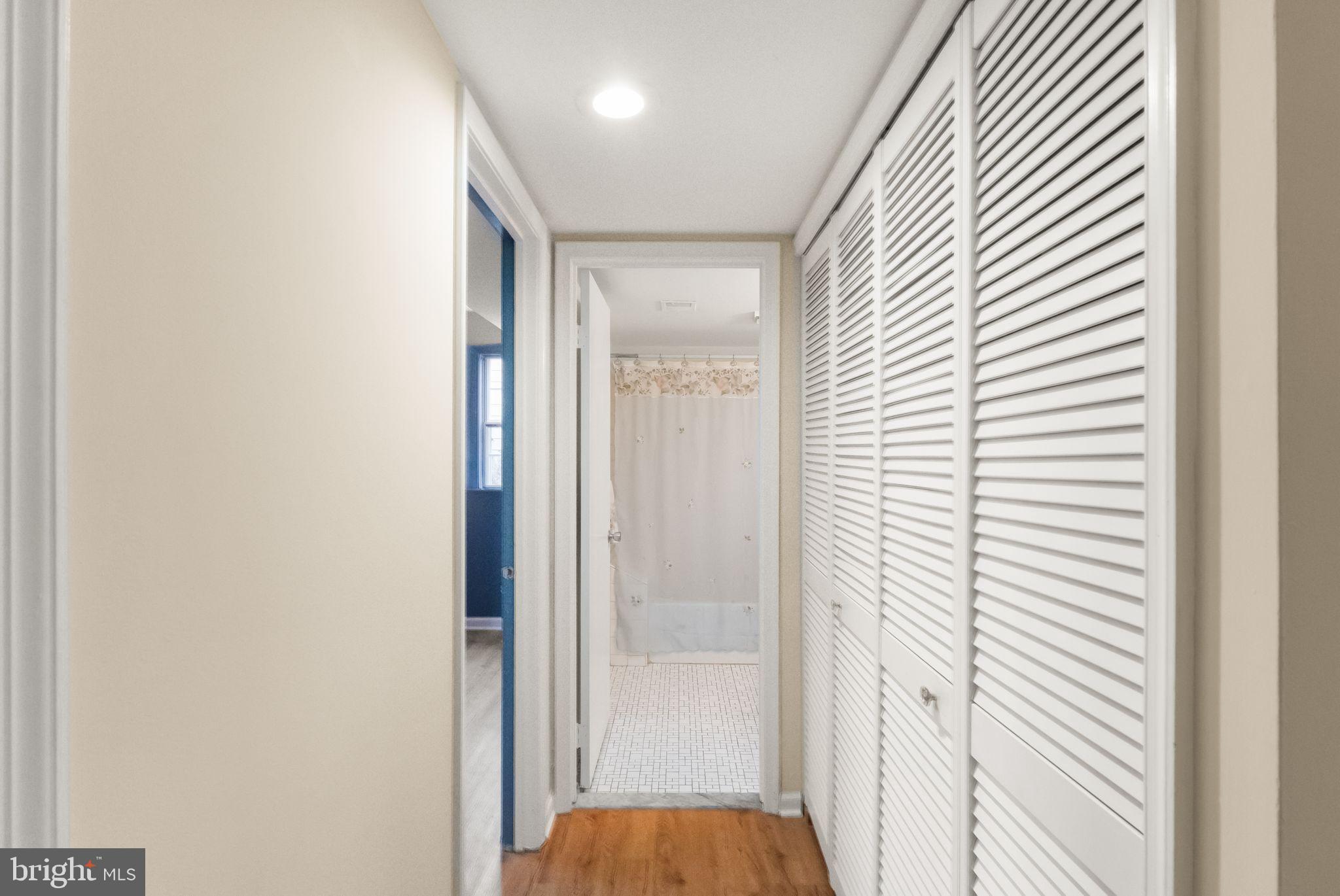 BURKE STATION SQUARE - Residential