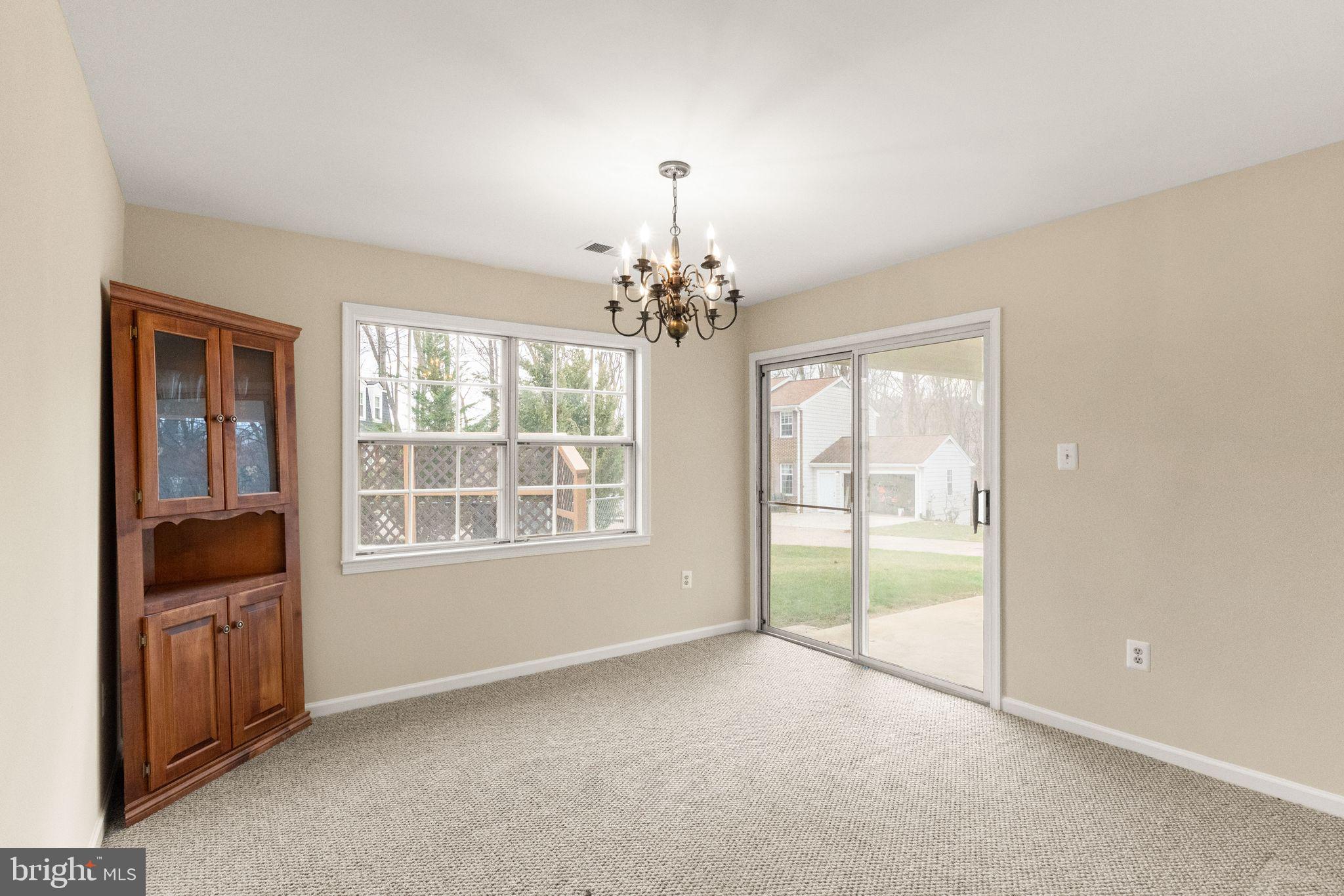 BURKE STATION SQUARE - Residential