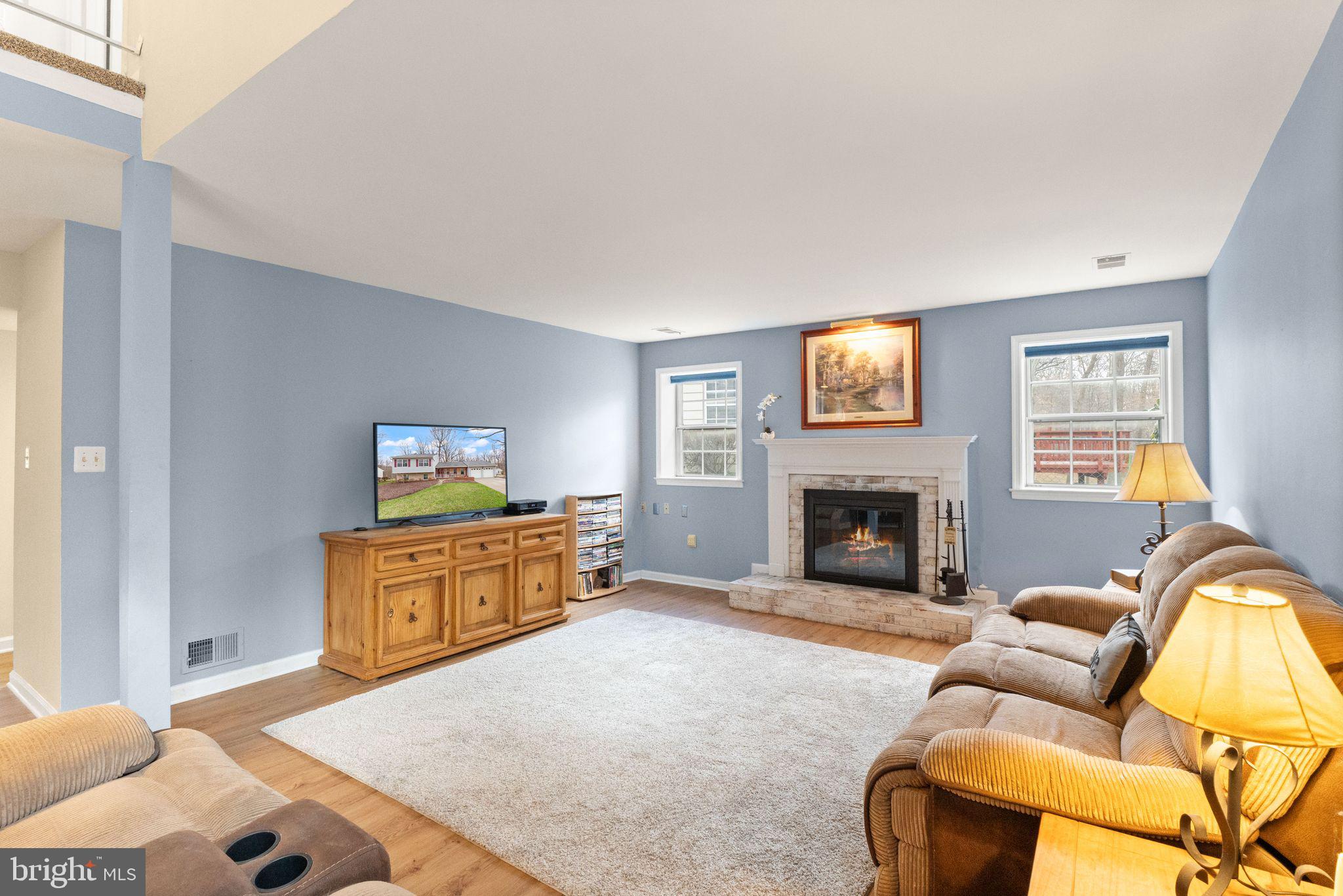 BURKE STATION SQUARE - Residential