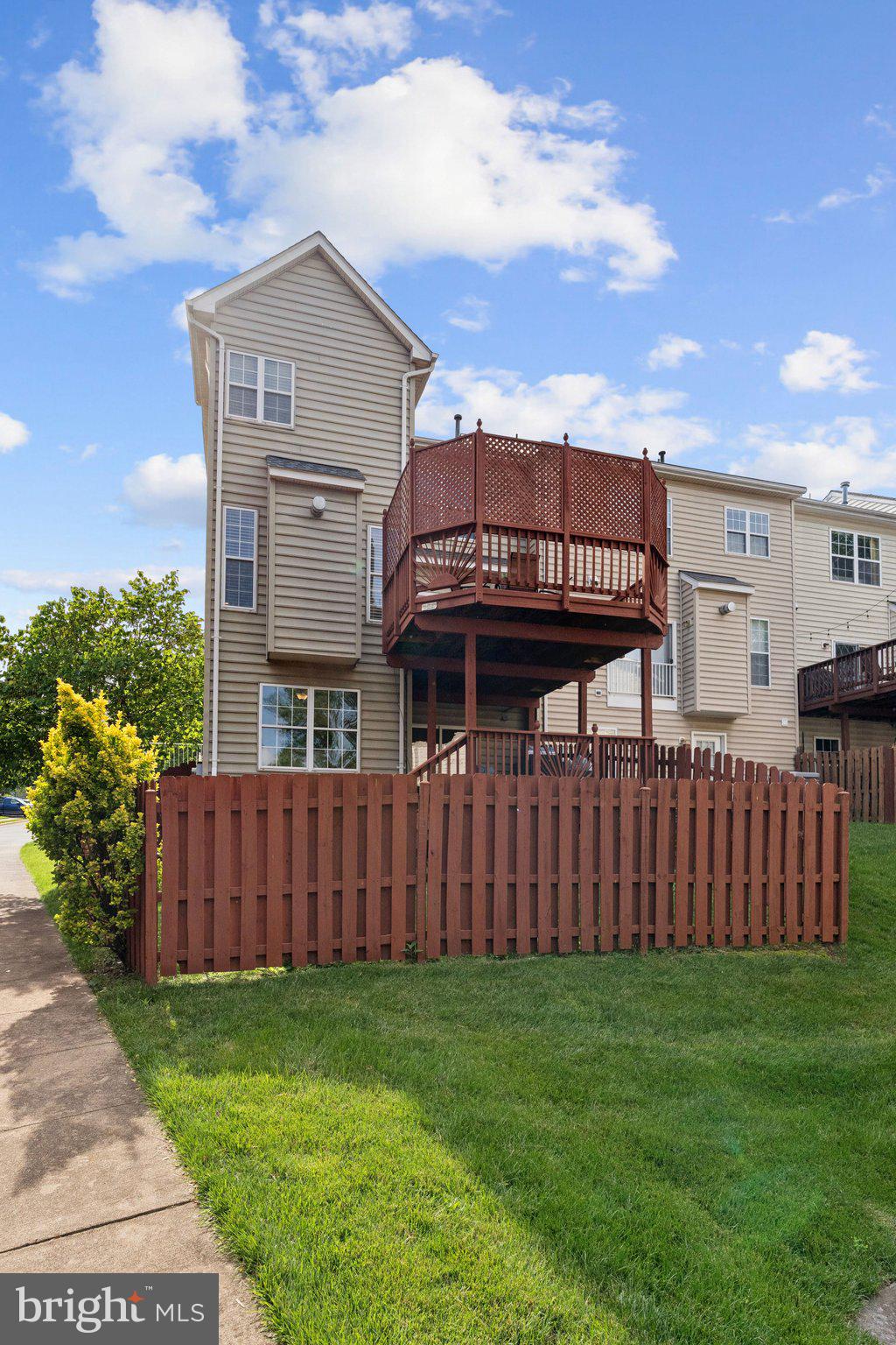 GREAT FALLS CHASE - Residential