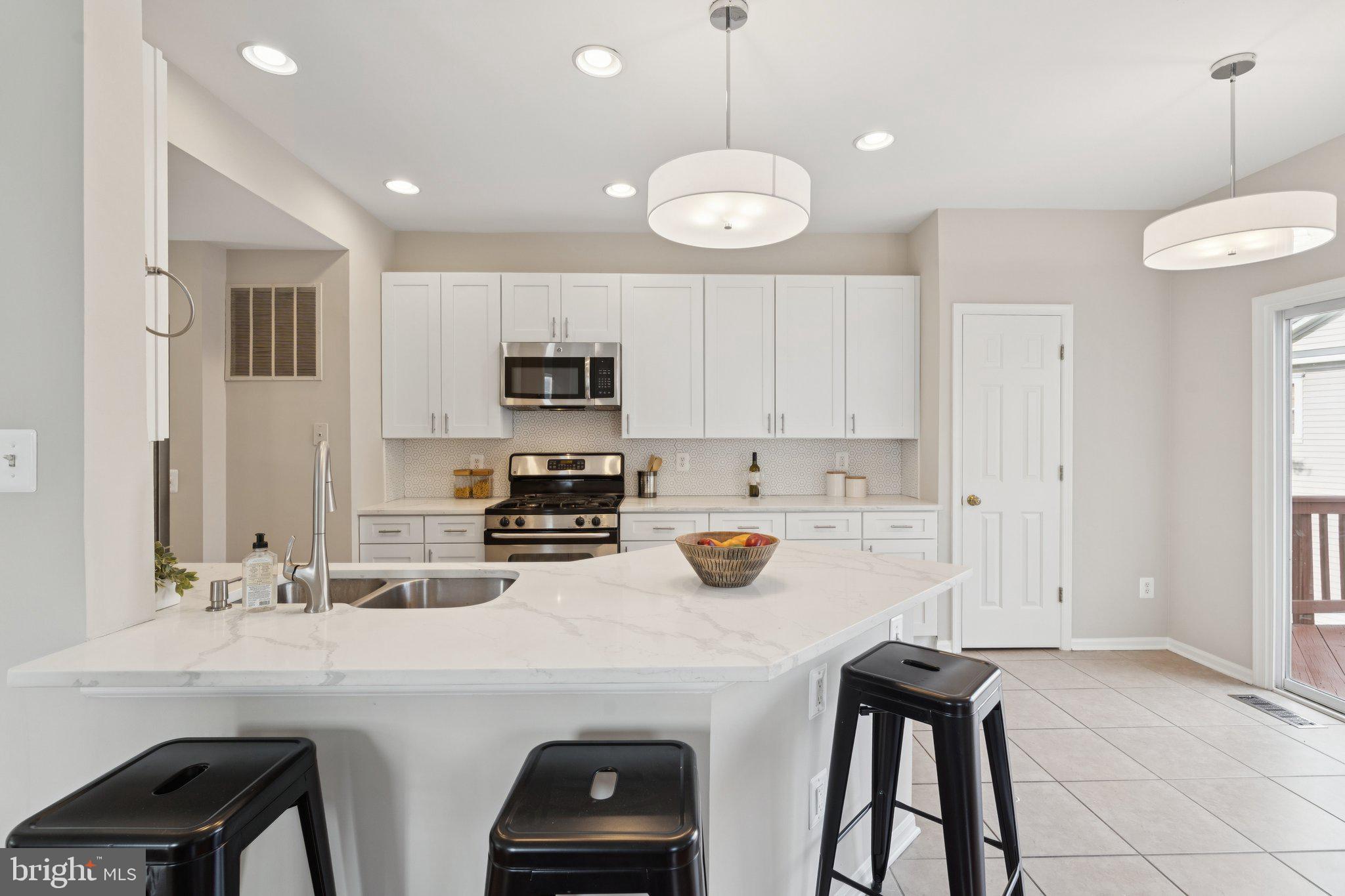 GREAT FALLS CHASE - Residential