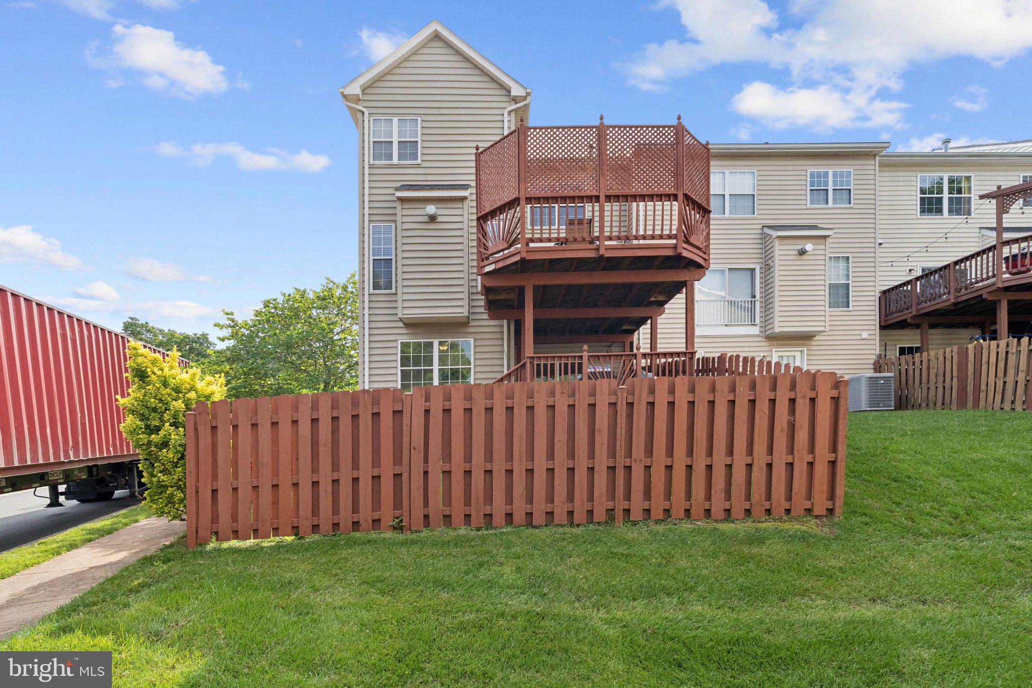 GREAT FALLS CHASE - Residential