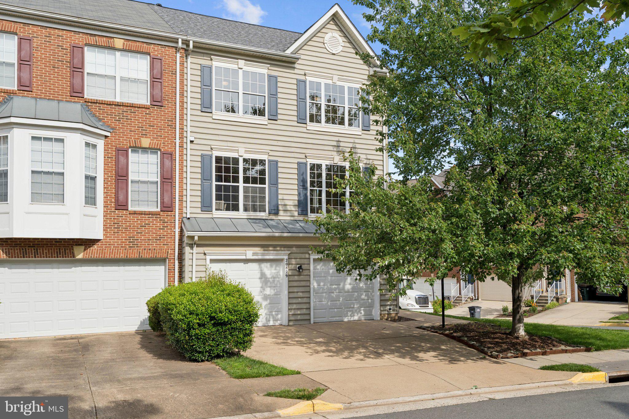 GREAT FALLS CHASE - Residential