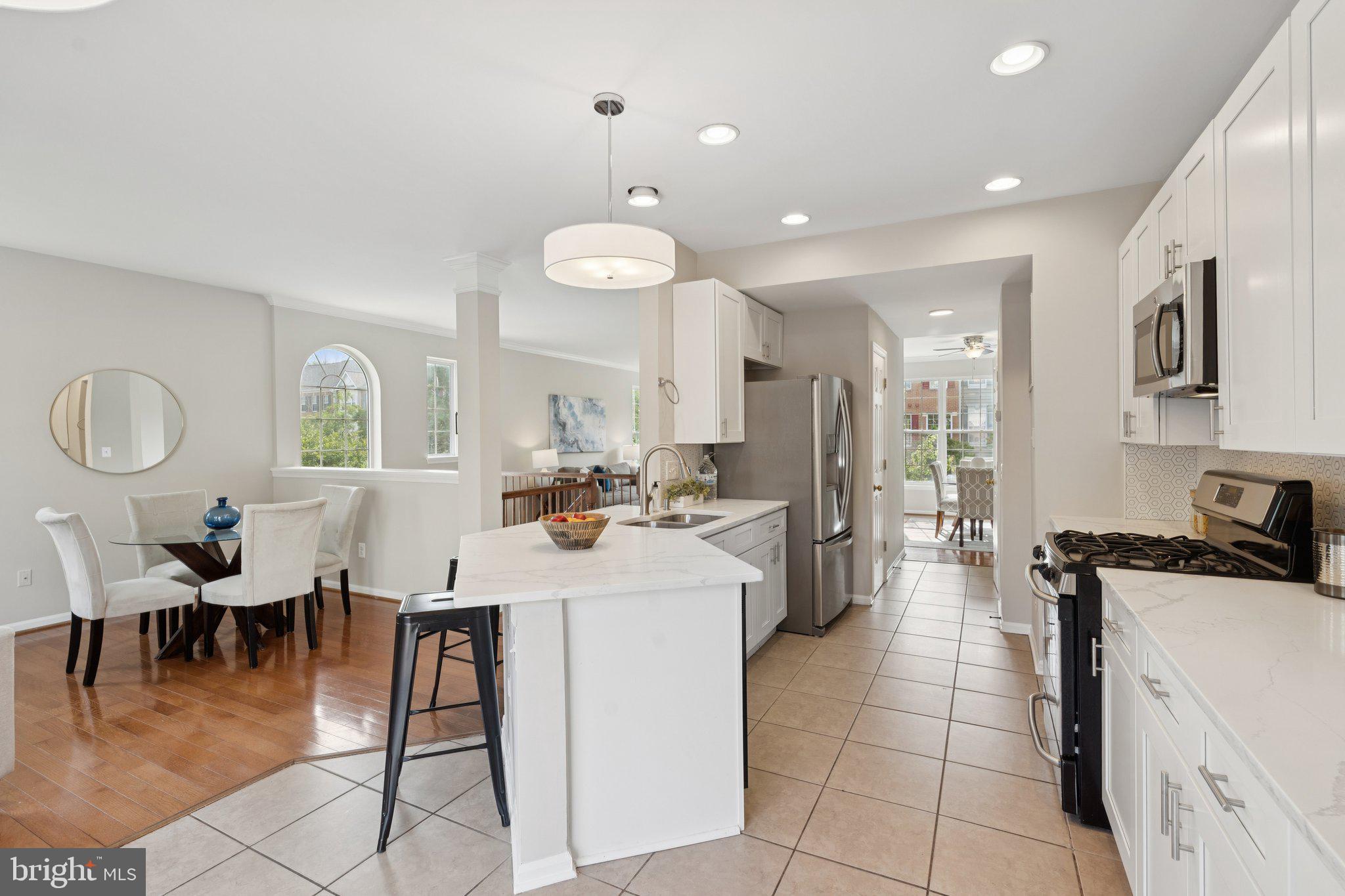 GREAT FALLS CHASE - Residential