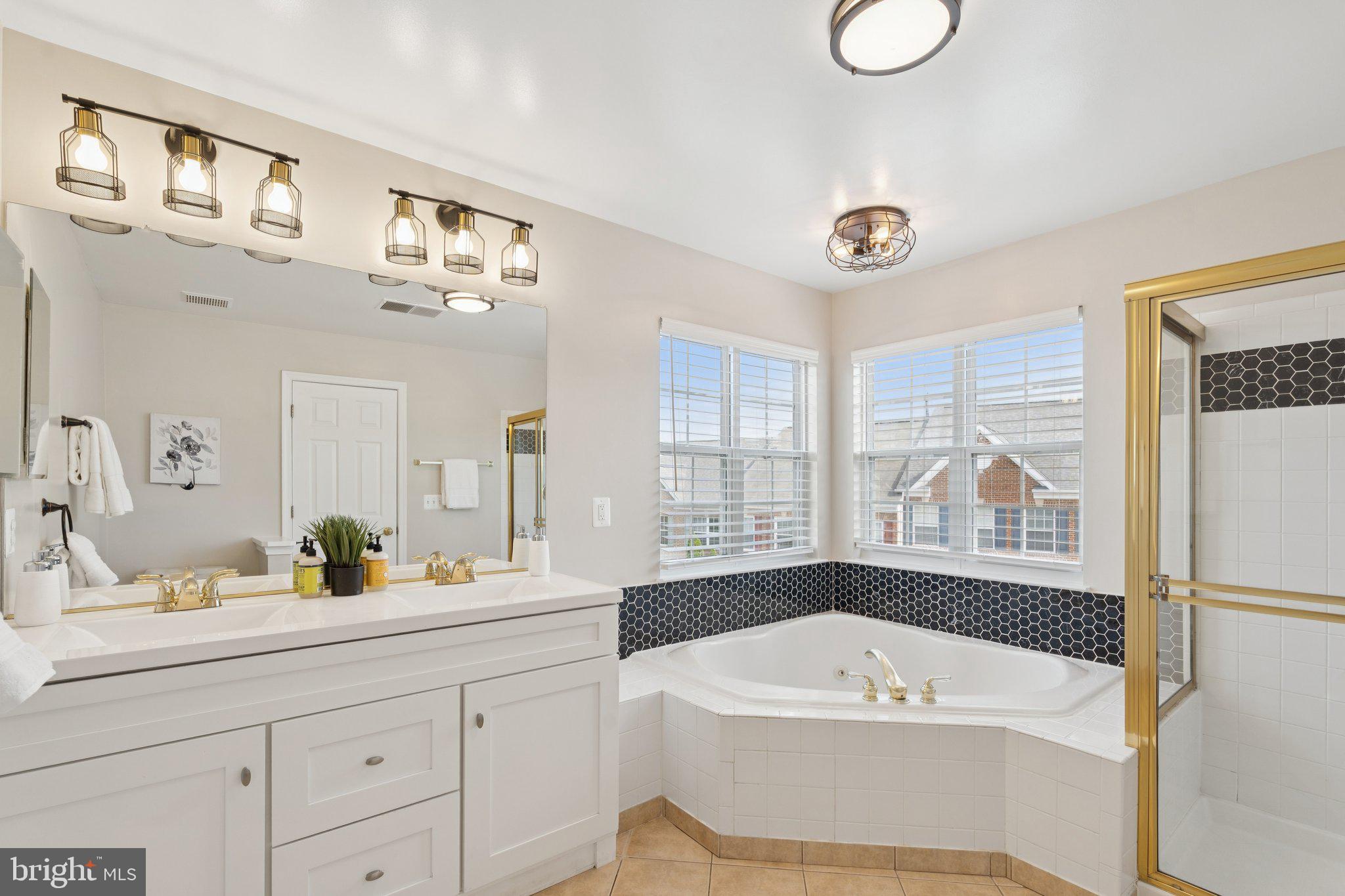 GREAT FALLS CHASE - Residential