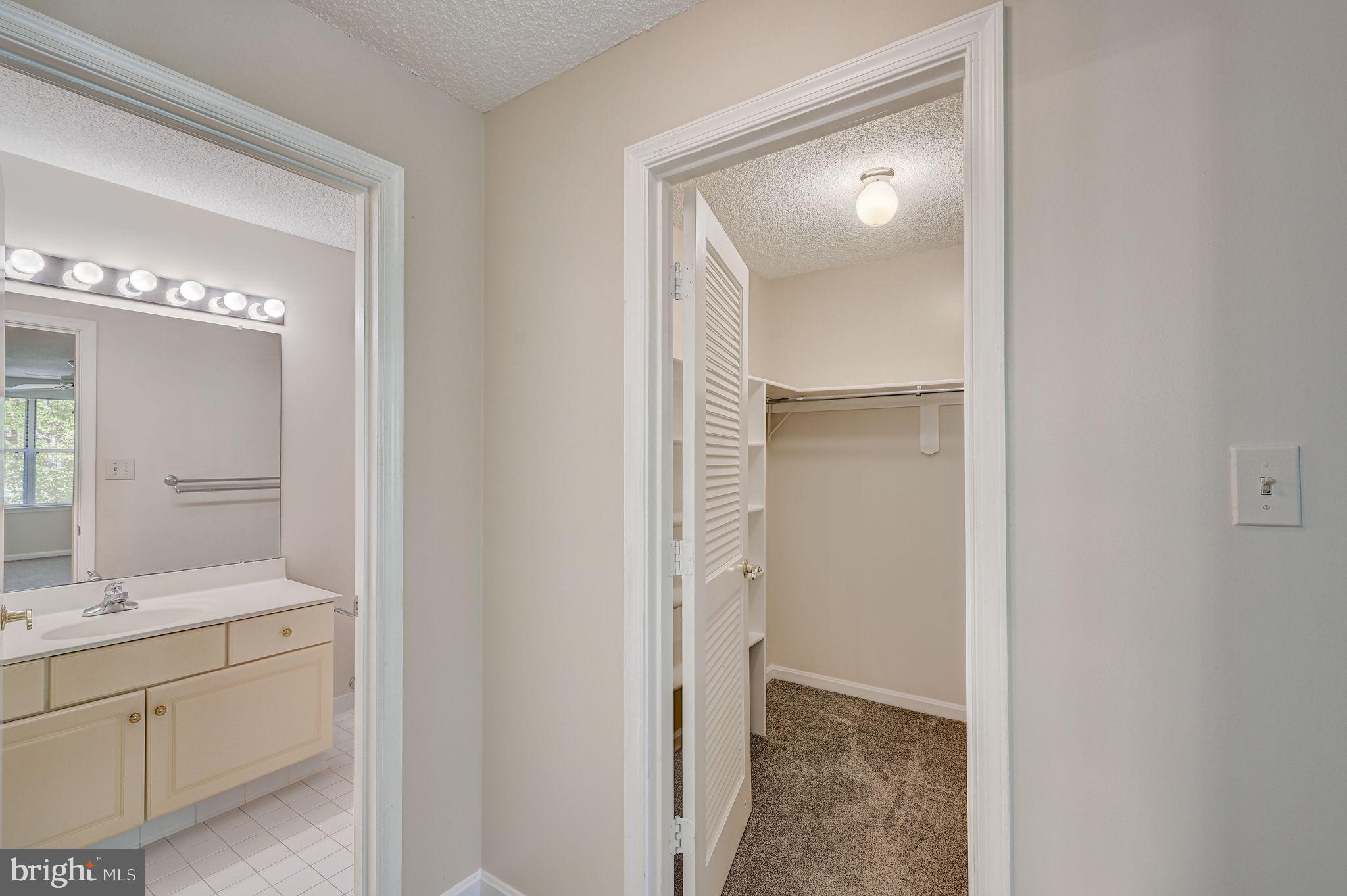 CHURCHILL VIEW - Residential Lease