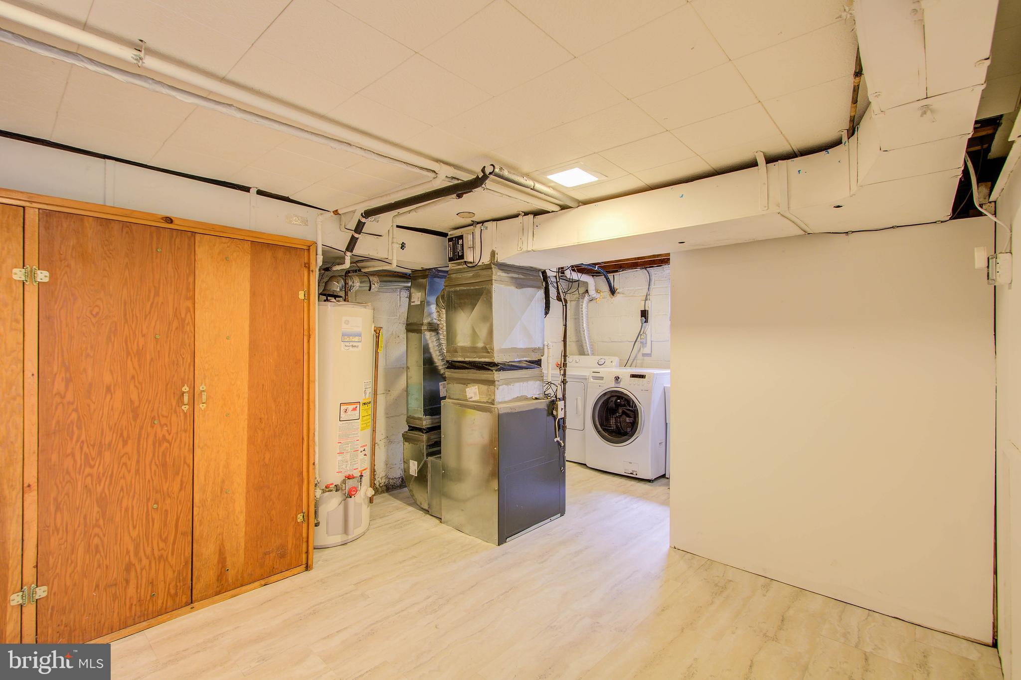 WHEATON HILLS - Residential