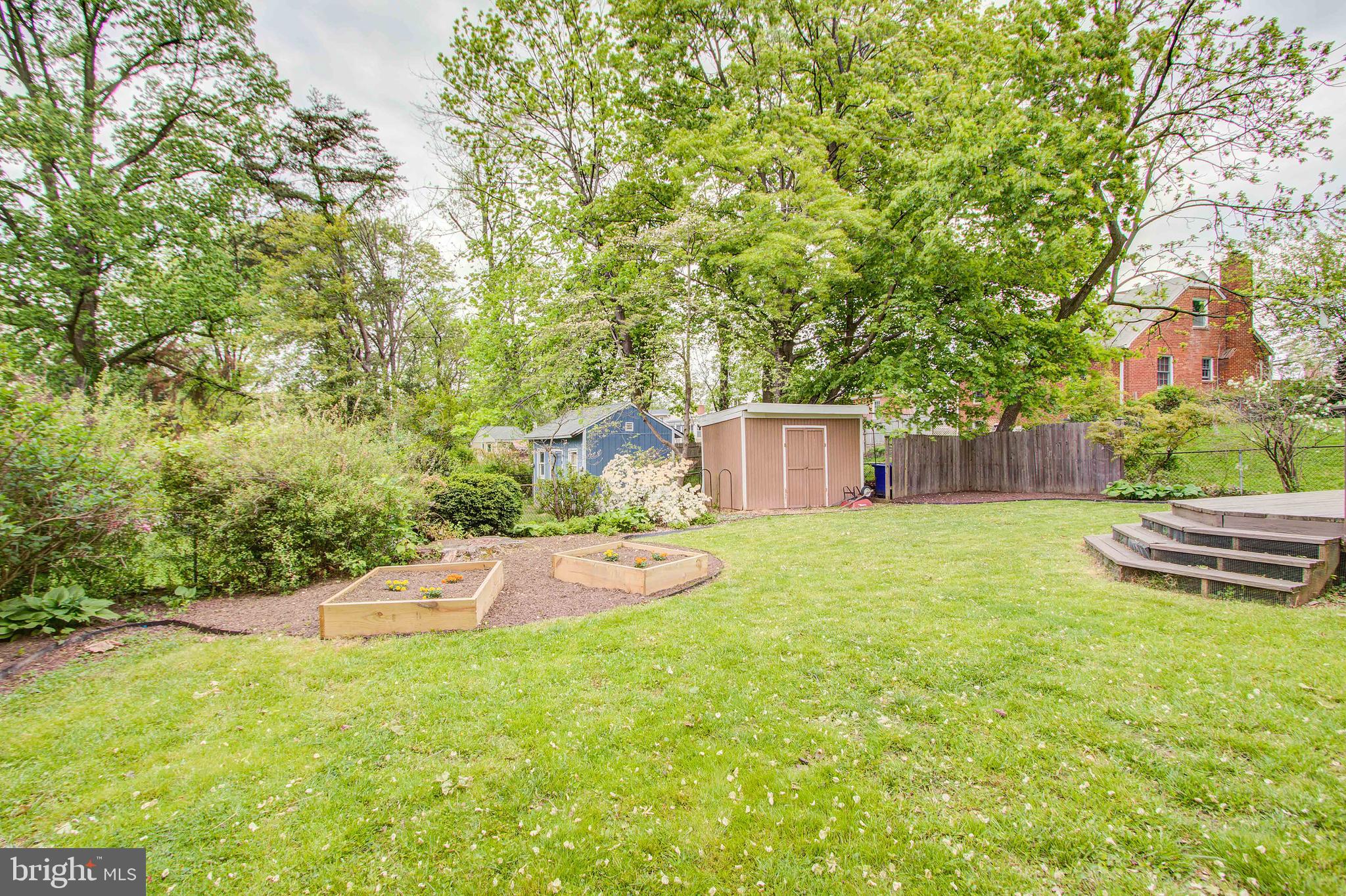 WHEATON HILLS - Residential