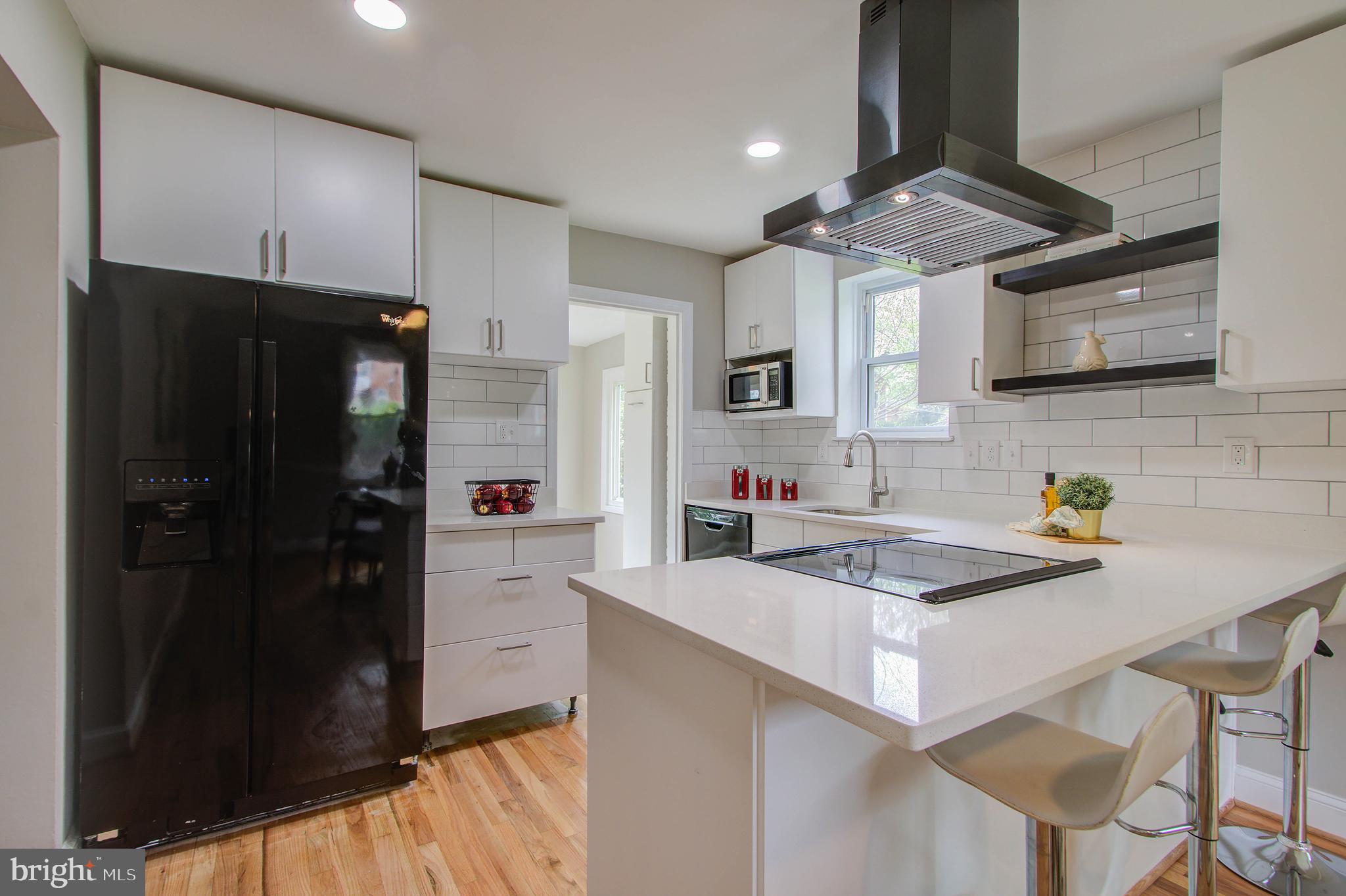 WHEATON HILLS - Residential