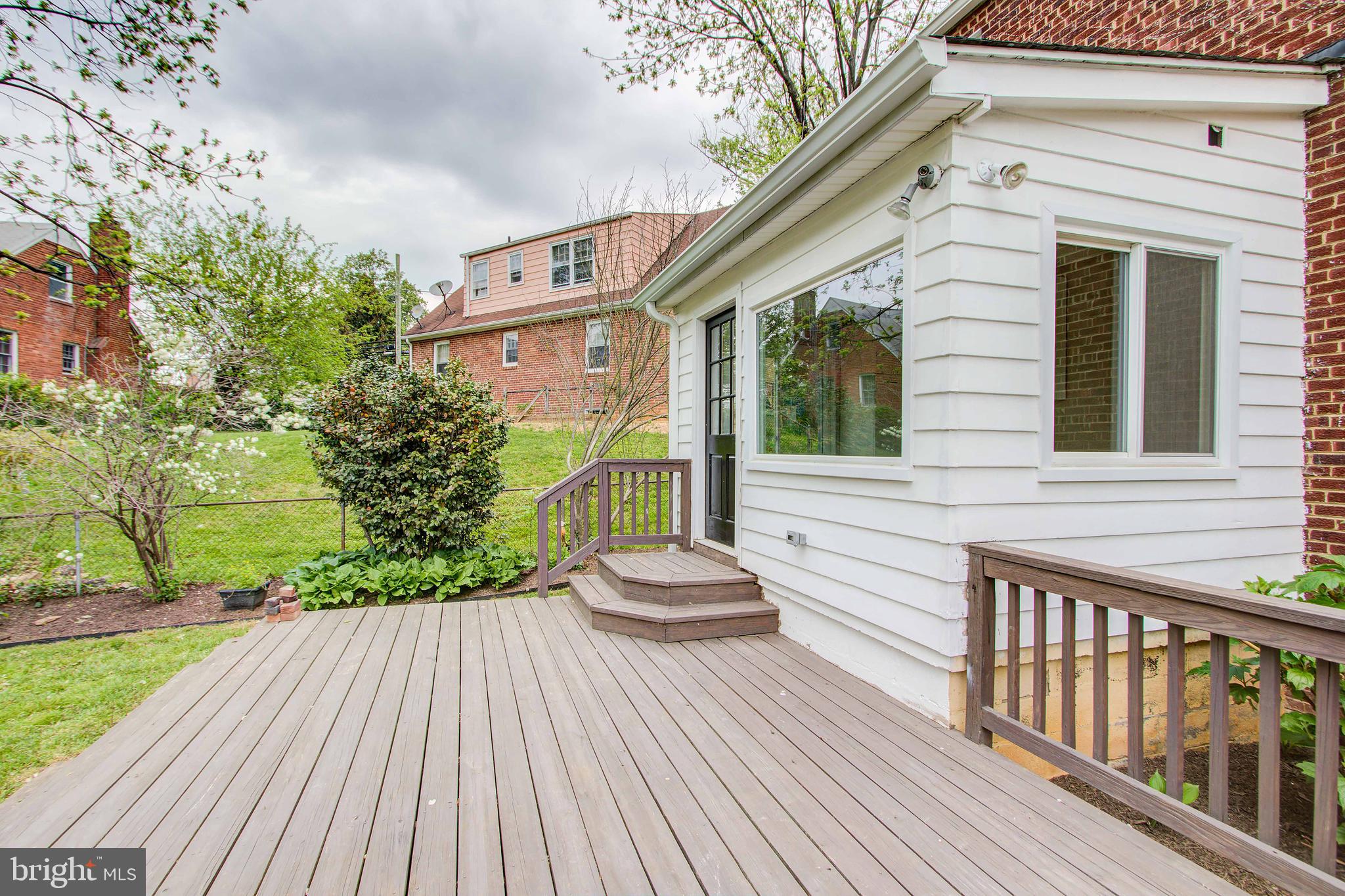 WHEATON HILLS - Residential