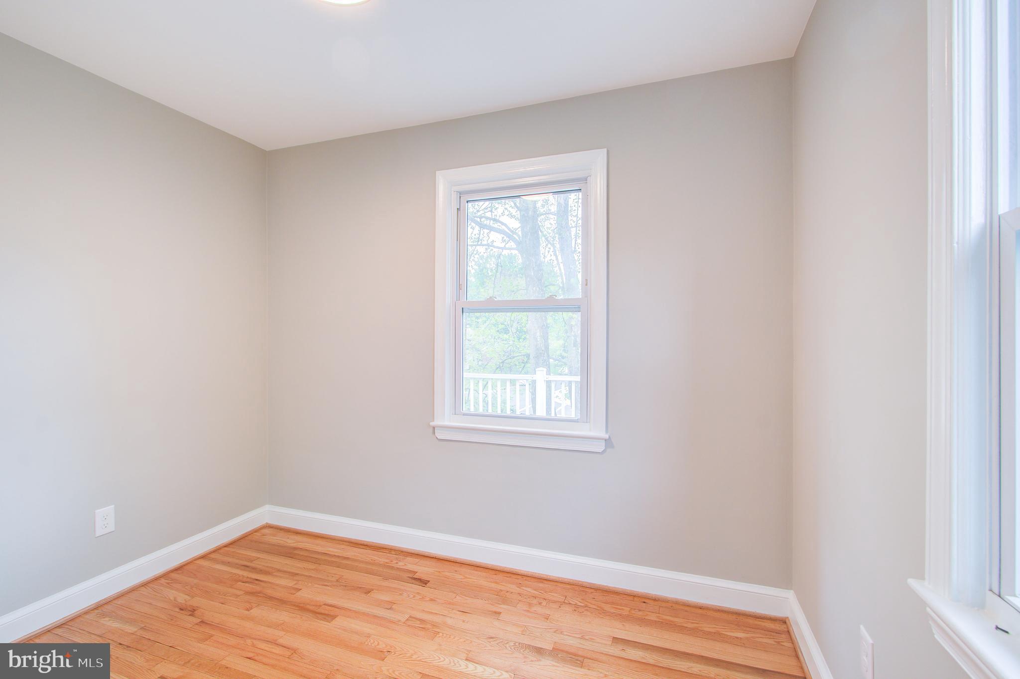 WHEATON HILLS - Residential