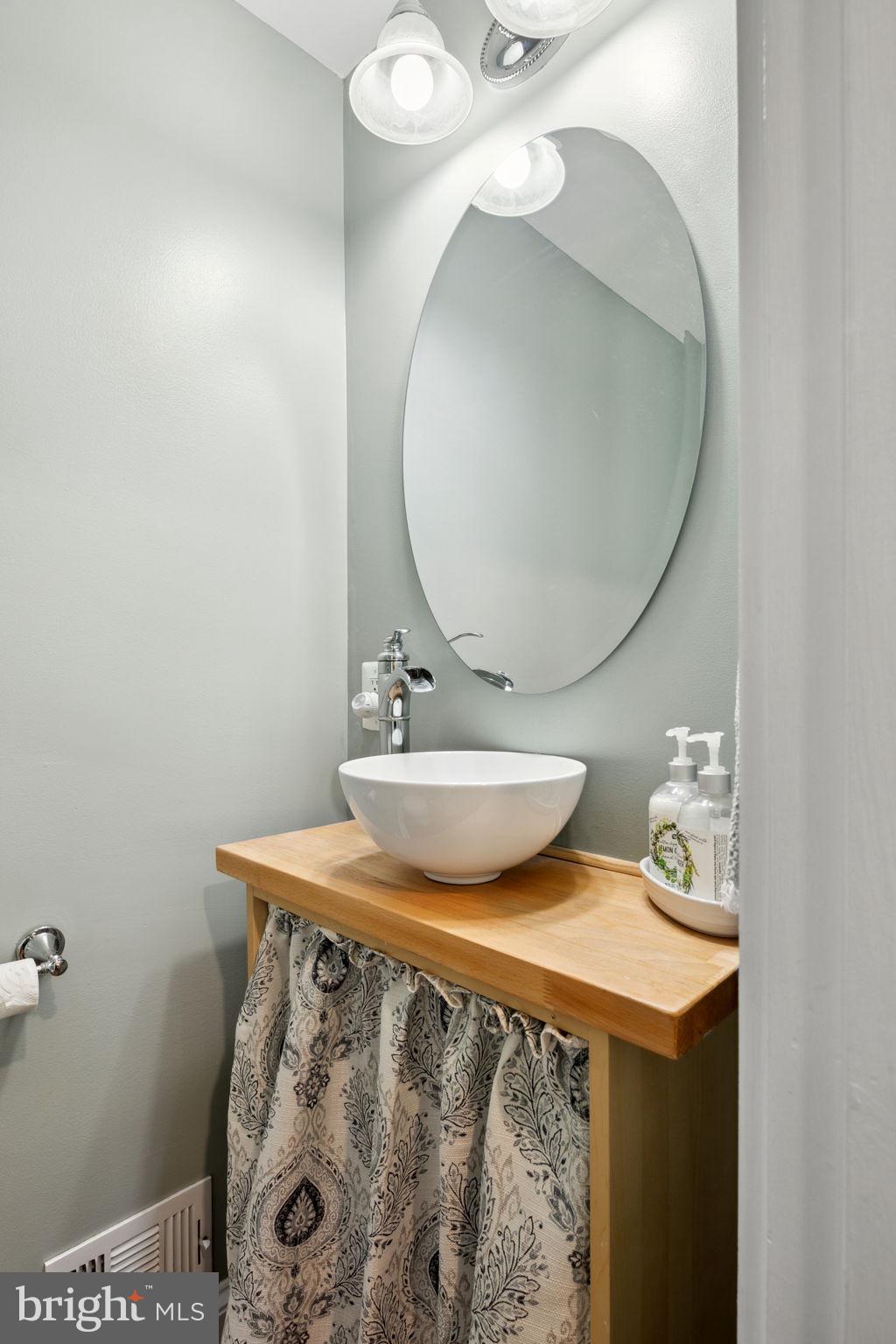 HENSLEY ESTATE - Residential