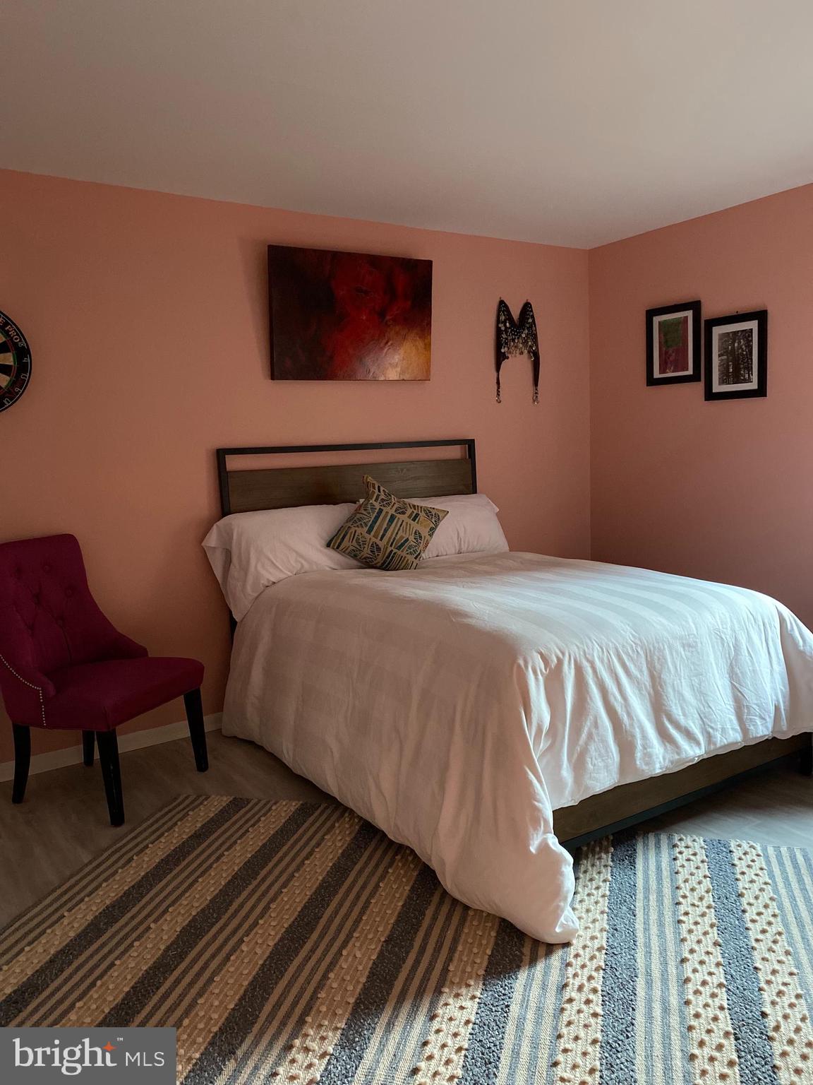 HUNTERS WOODS VILLAGE - Residential