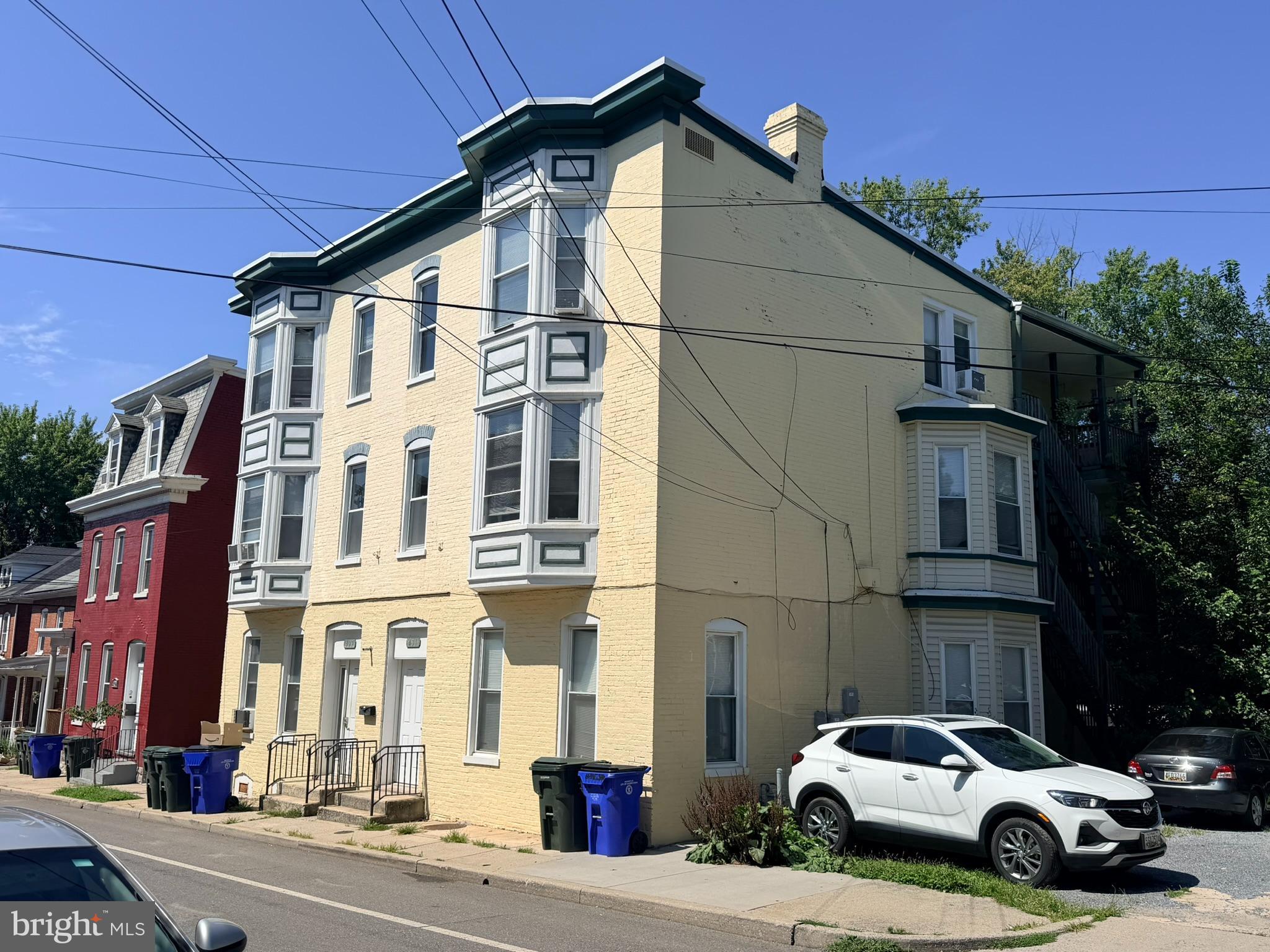 429 N LOCUST STREET