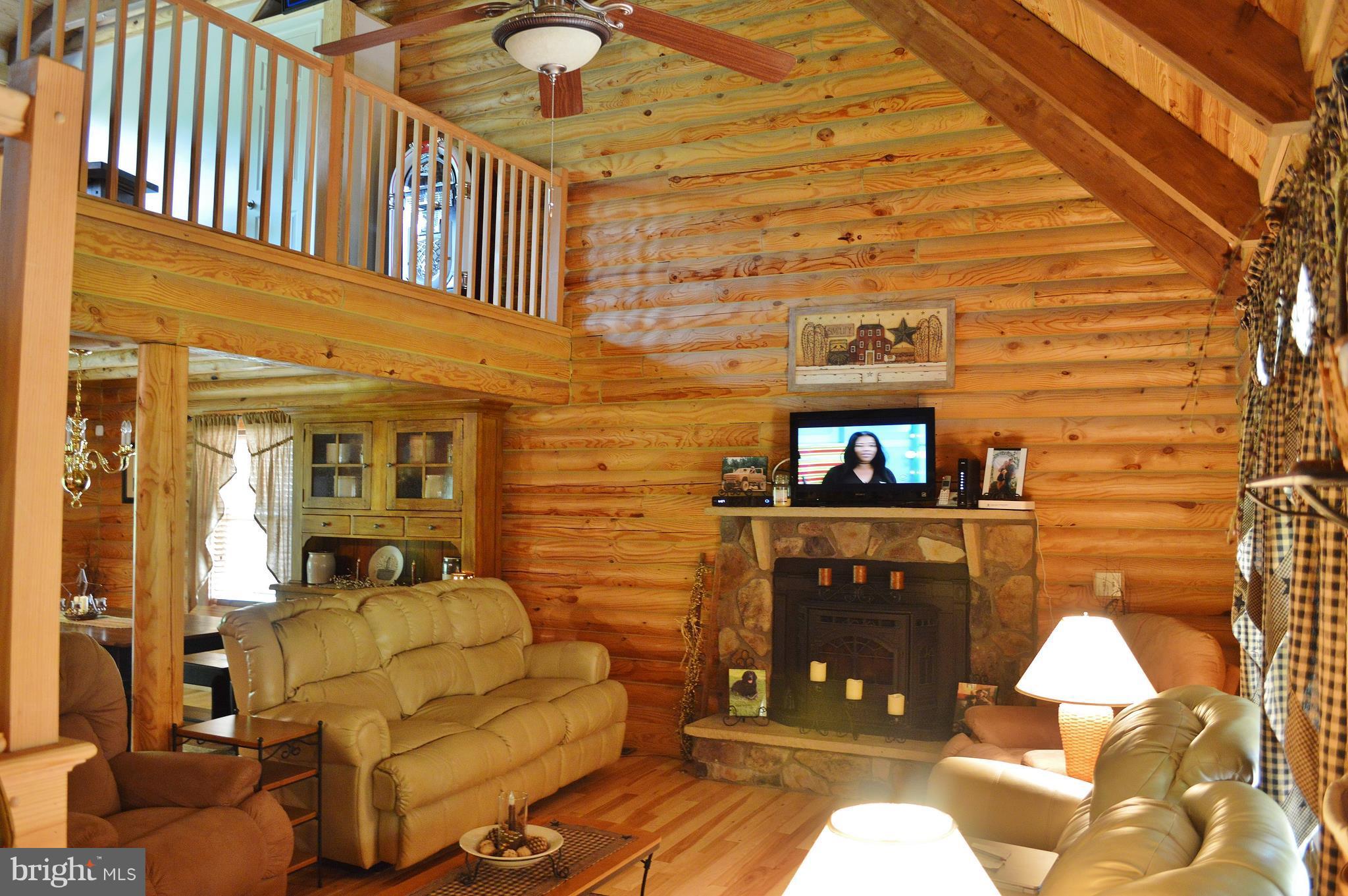 BERRY STREET CONDOMINIUMS - Residential Lease