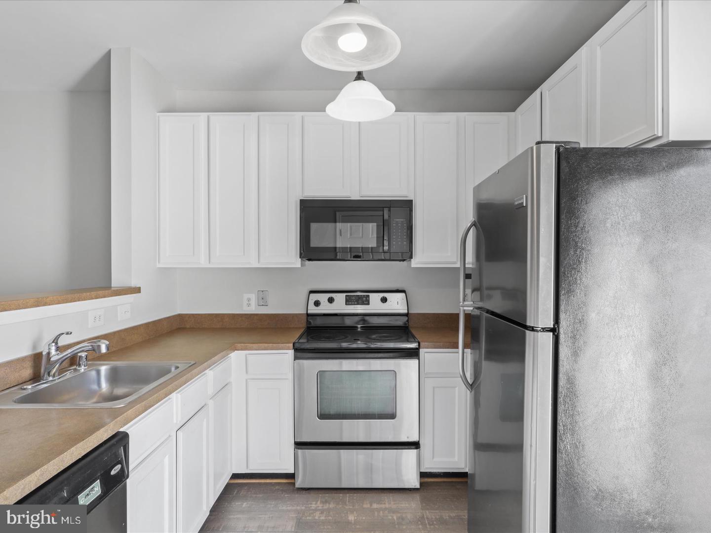 SUMMERFIELD - Residential Lease