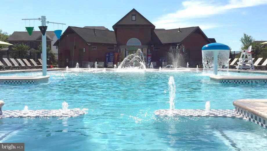 SUMMERFIELD - Residential Lease