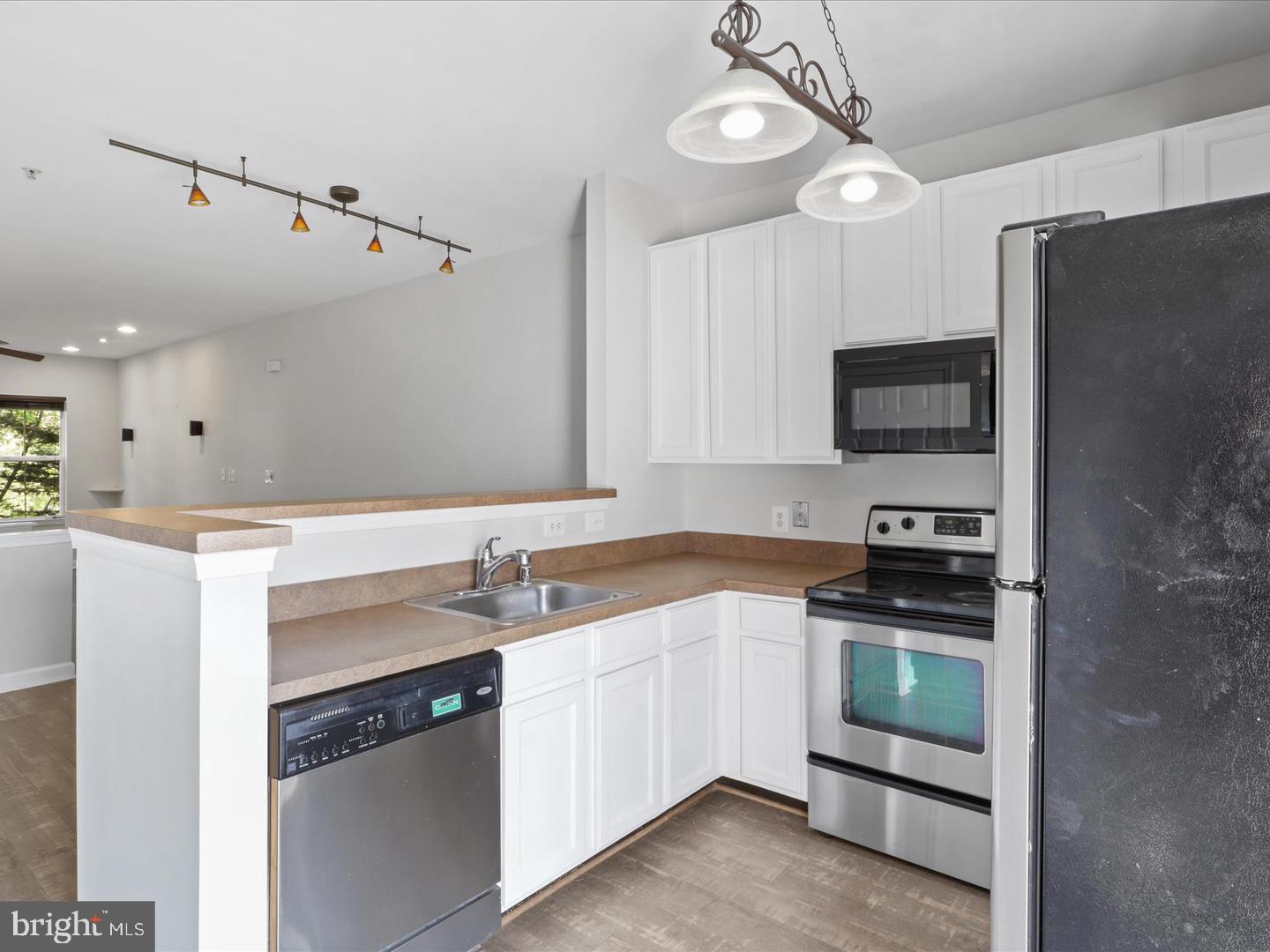 SUMMERFIELD - Residential Lease