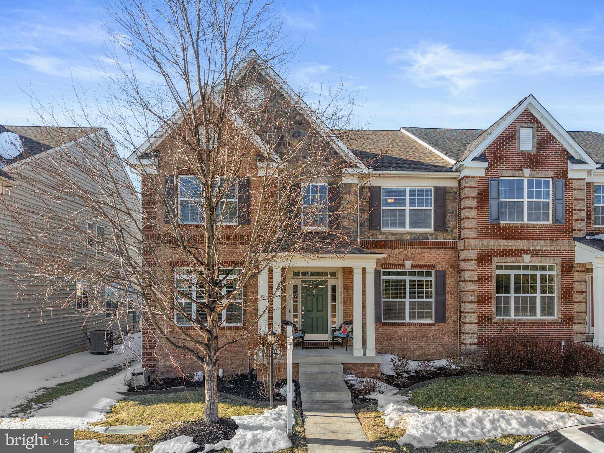 GREENFIELD CROSSING - Residential