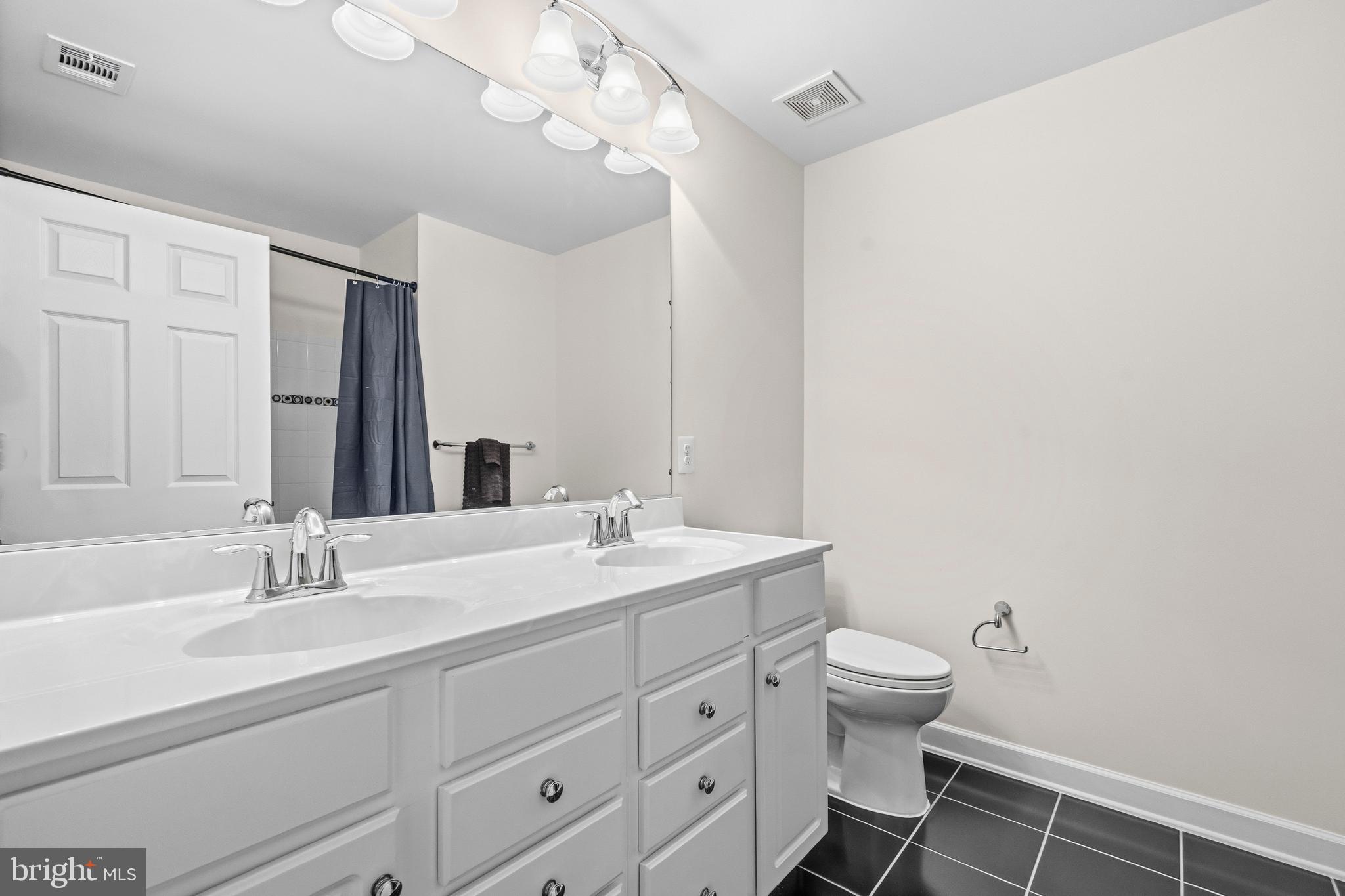 GREENFIELD CROSSING - Residential