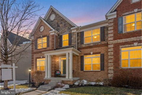 Property photo of 25243 Barley Grass Square, Aldie, VA 20105