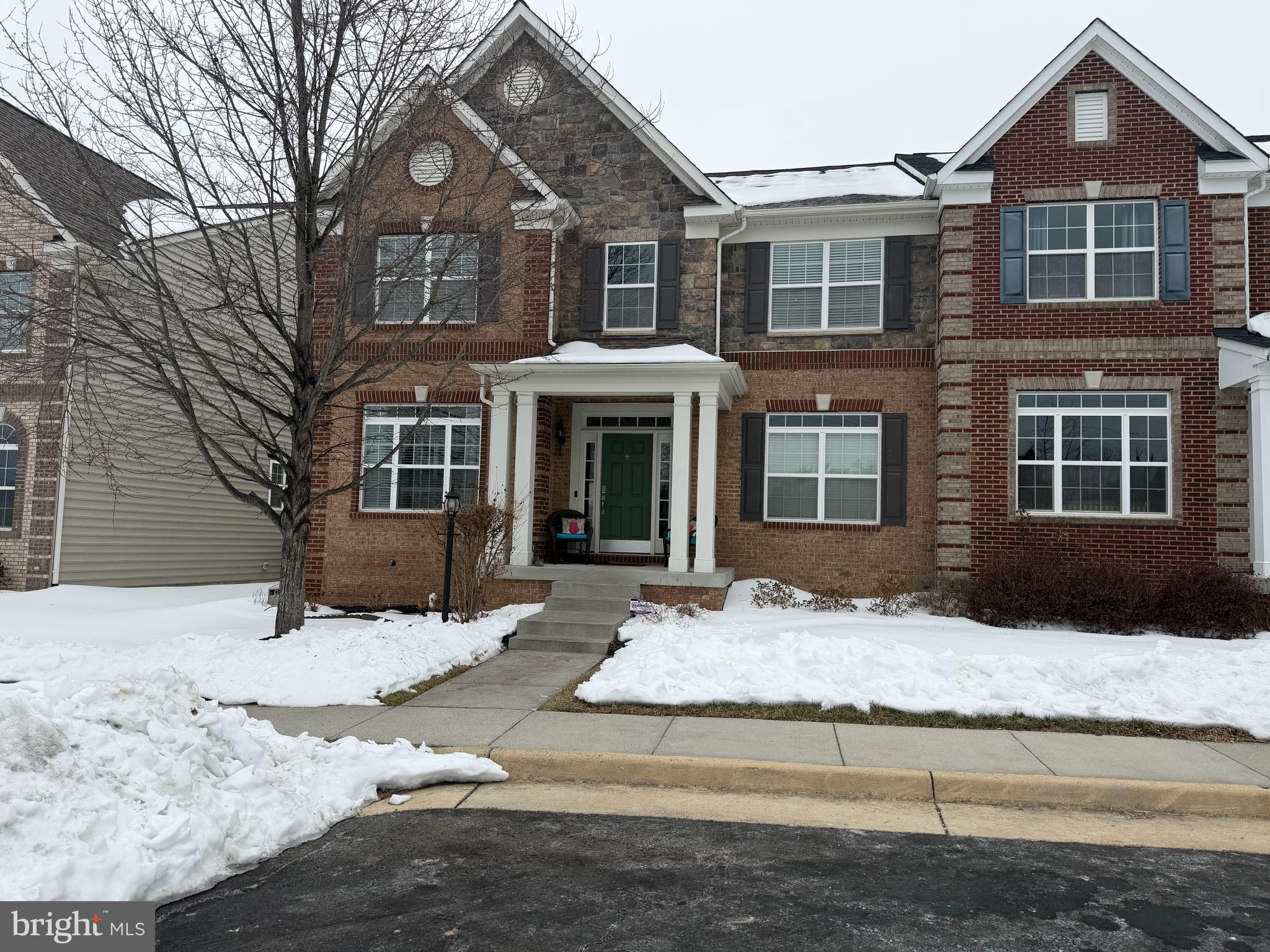 25243 BARLEY GRASS SQUARE