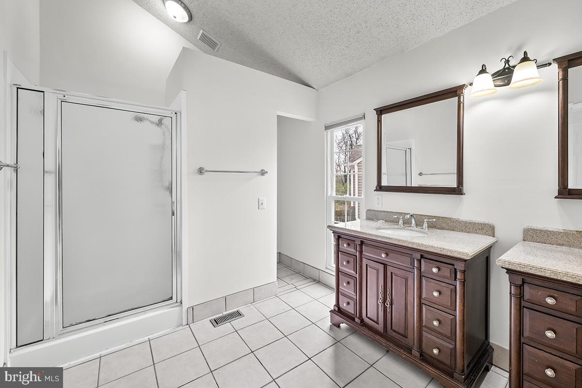 FOXRIDGE - Residential