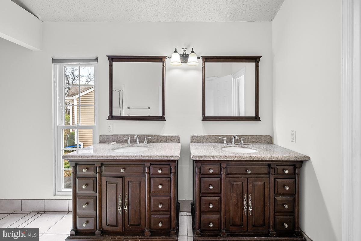 FOXRIDGE - Residential