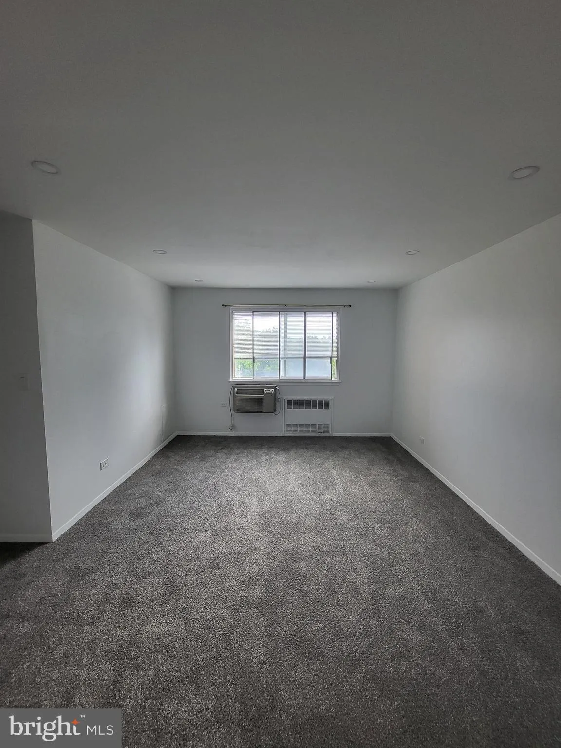 Reading, Pennsylvania 19602, United States, 2 Bedrooms Bedrooms, ,1 BathroomBathrooms,Residential,Active,181771