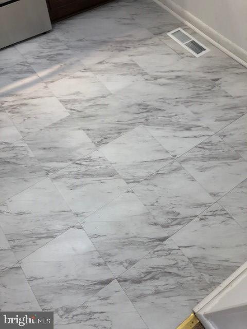 APPLE GROVE - Residential Lease