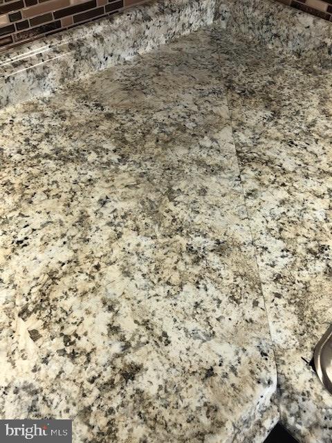 APPLE GROVE - Residential Lease