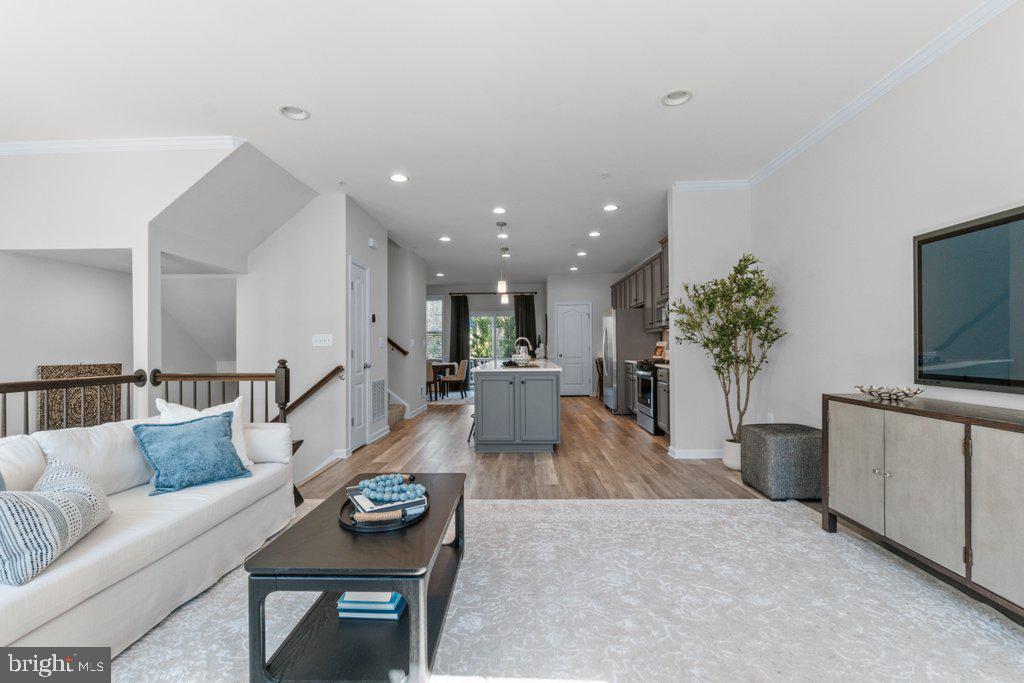 7778 WILLOW OAK COURT