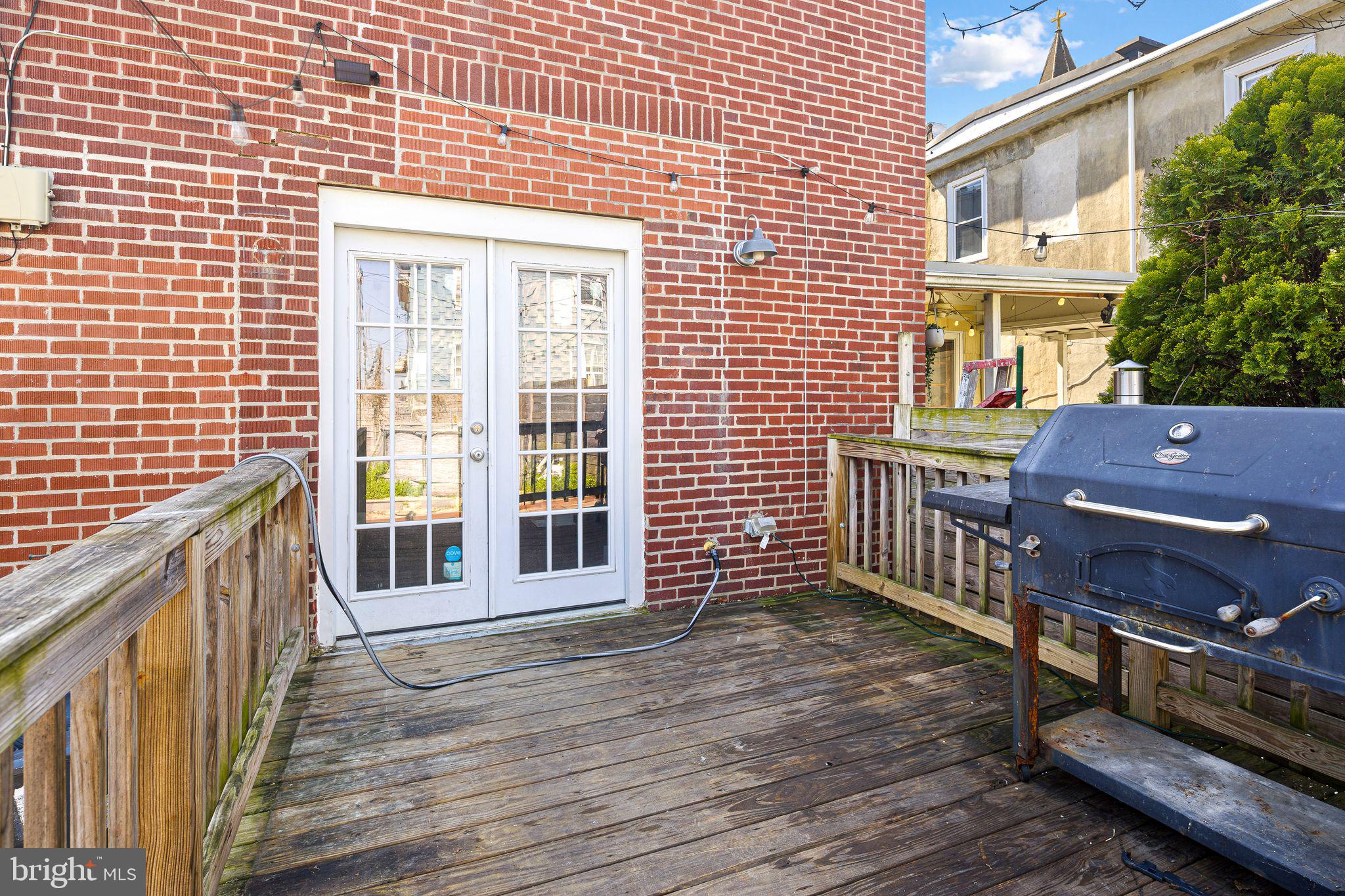 BRIDESBURG - Residential