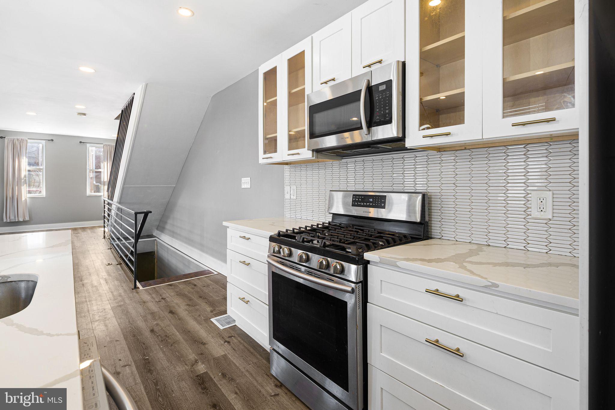 BRIDESBURG - Residential