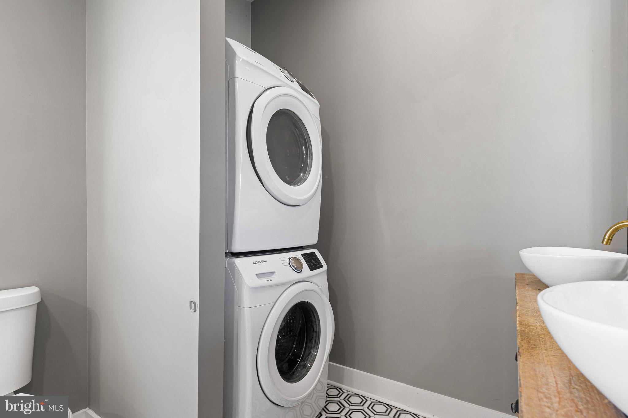 BRIDESBURG - Residential