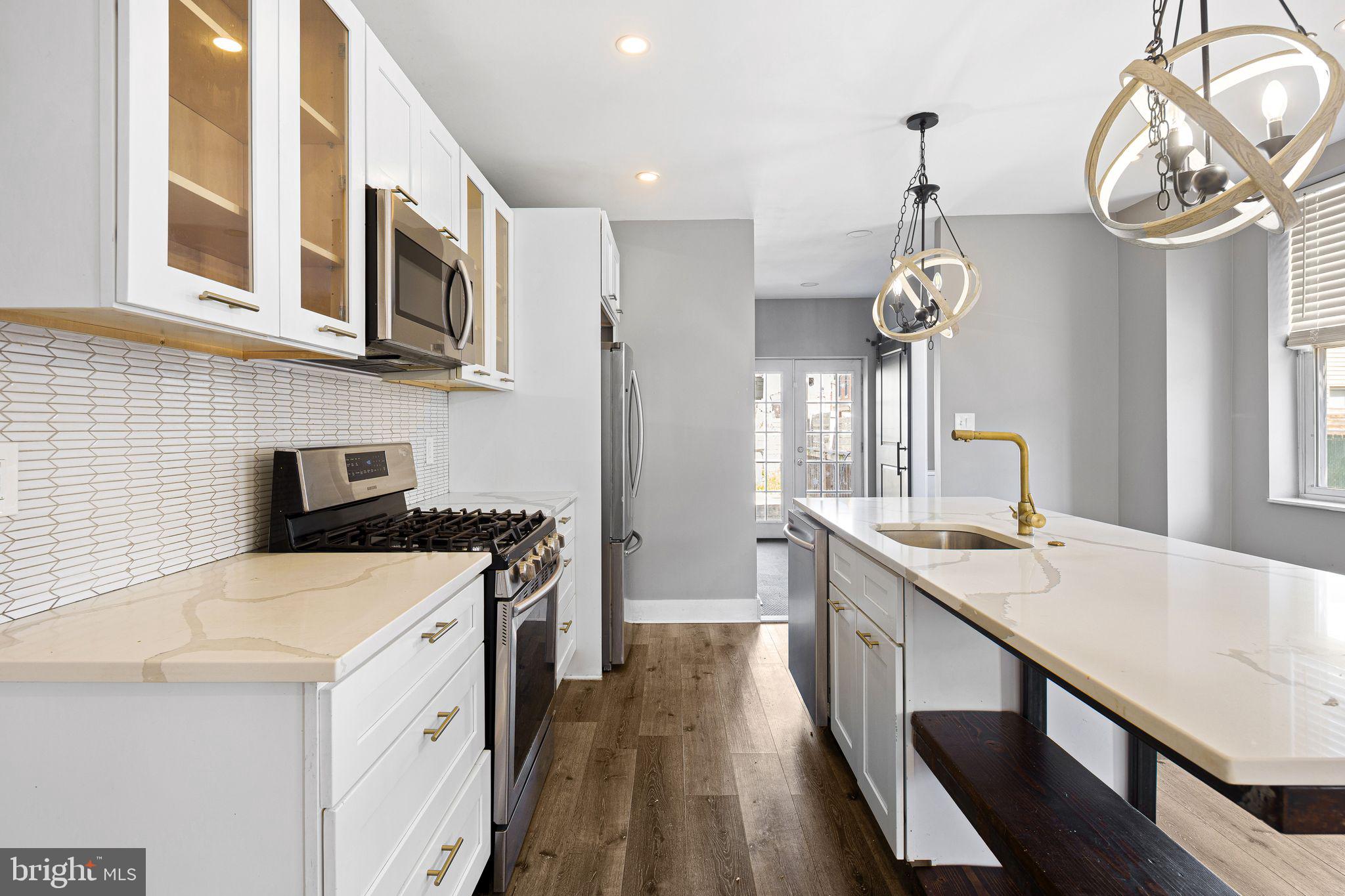 BRIDESBURG - Residential