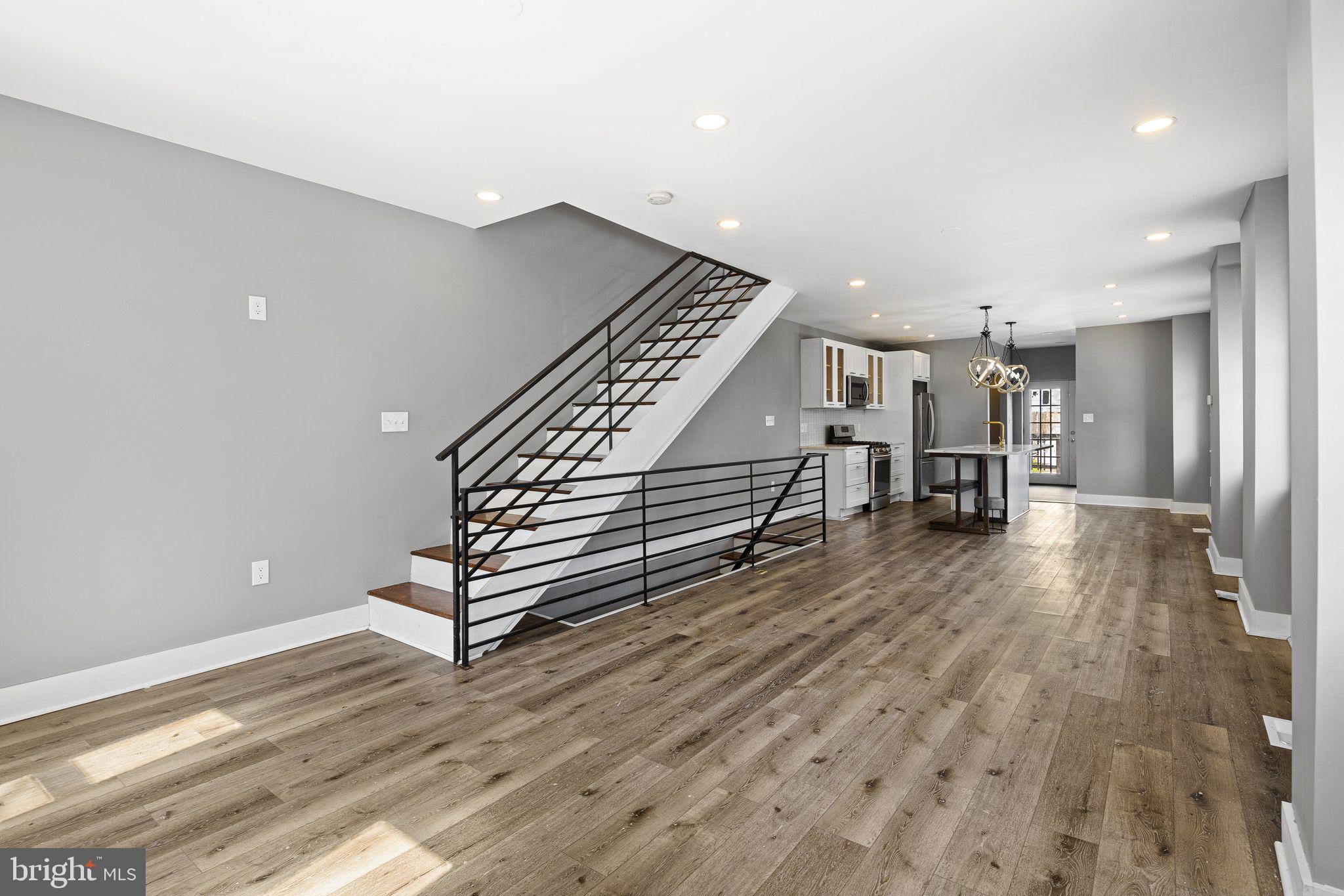 BRIDESBURG - Residential