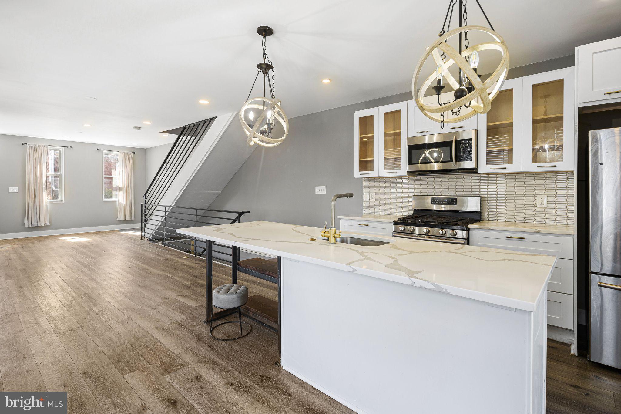 BRIDESBURG - Residential