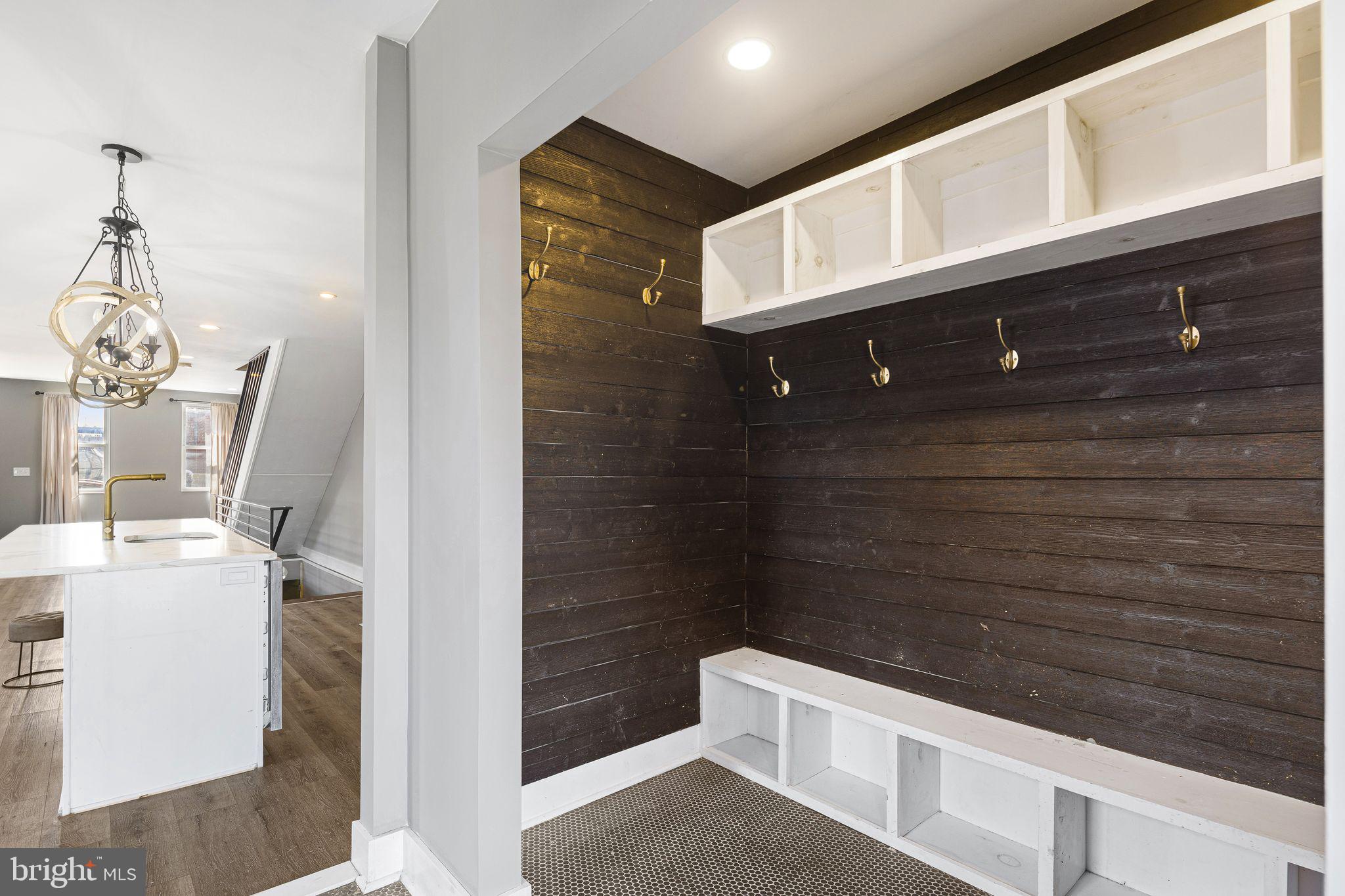 BRIDESBURG - Residential