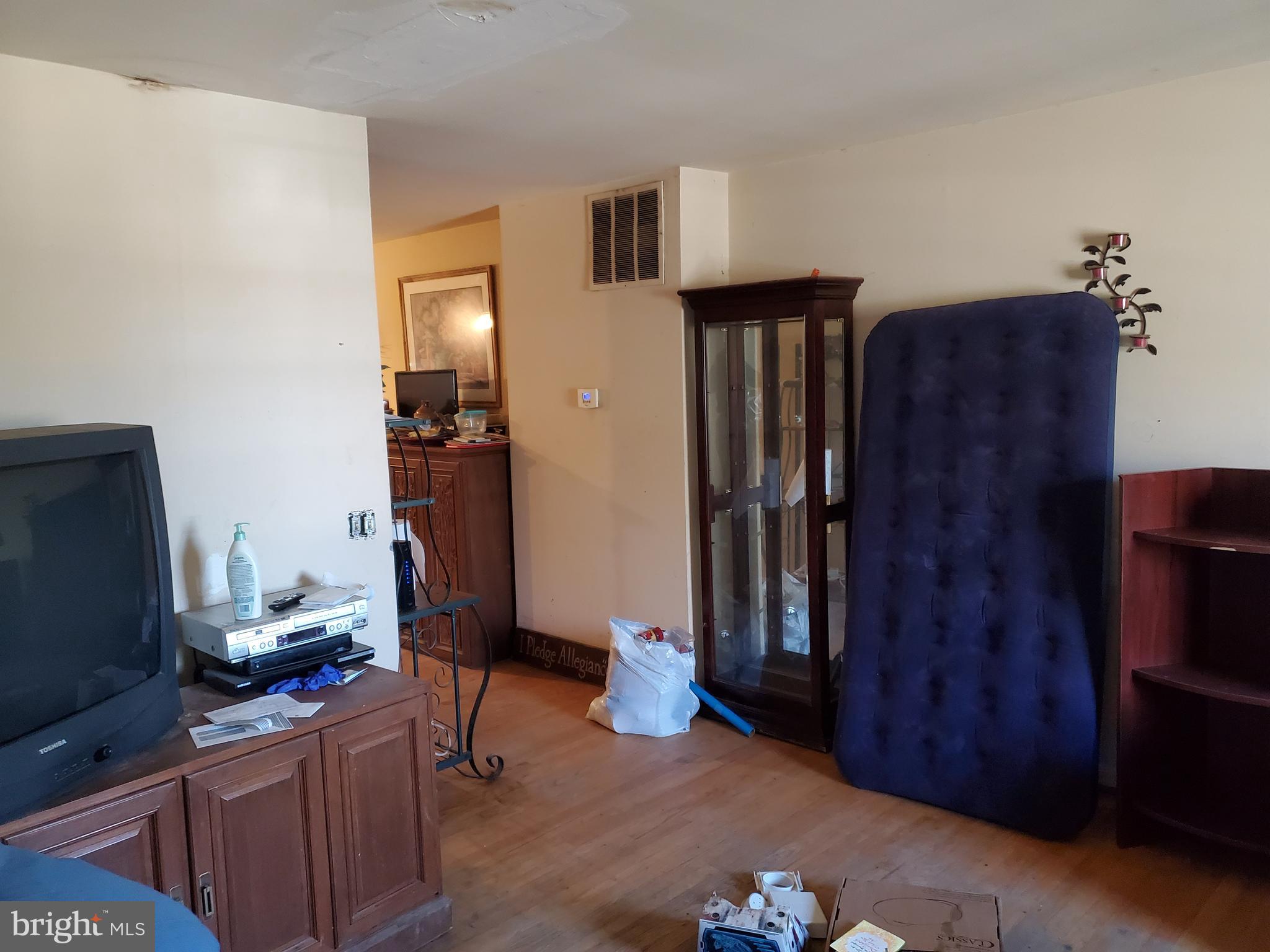 SPRING VALLEY - Residential