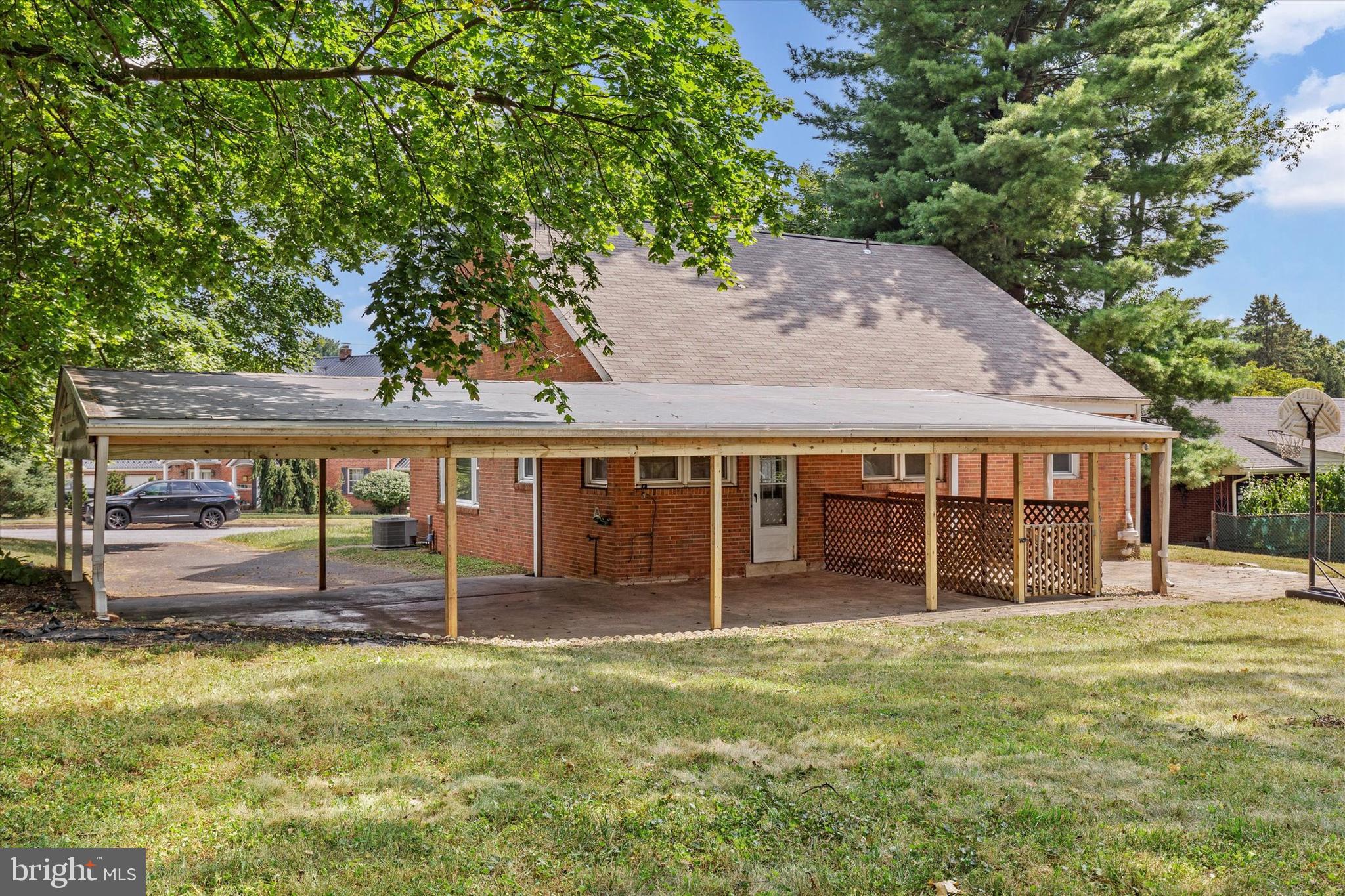 NEW CUMBERLAND BOROUGH - Residential