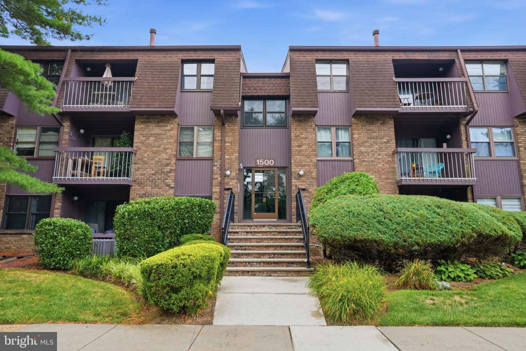 Photo of 1523 Country Mill Drive, CRANBURY, NJ 08512 (MLS # NJME2081484)
