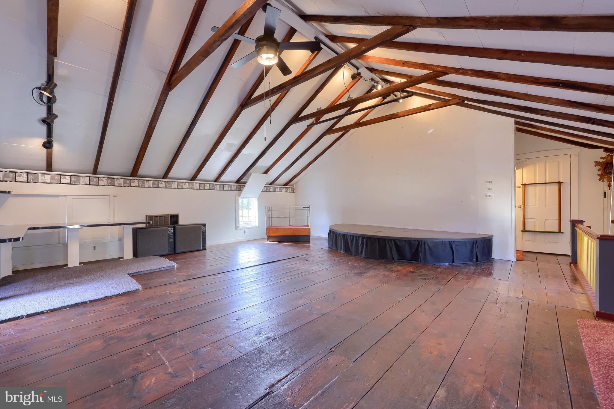 DOWNTOWN MANHEIM - Residential