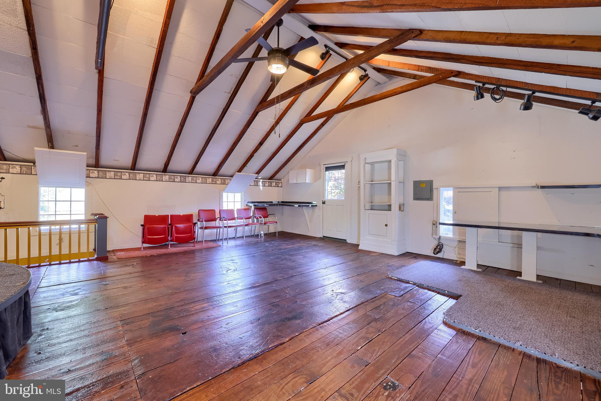 DOWNTOWN MANHEIM - Residential