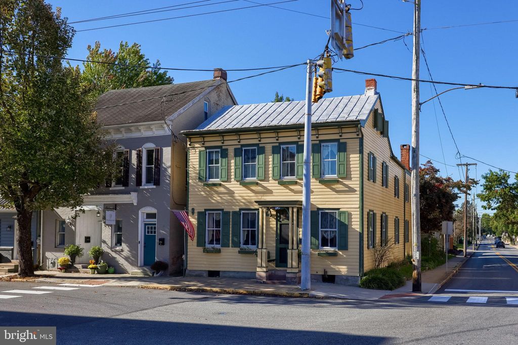 Photo of 2 S Charlotte Street, MANHEIM, PA 17545 (MLS # PALA2077486)